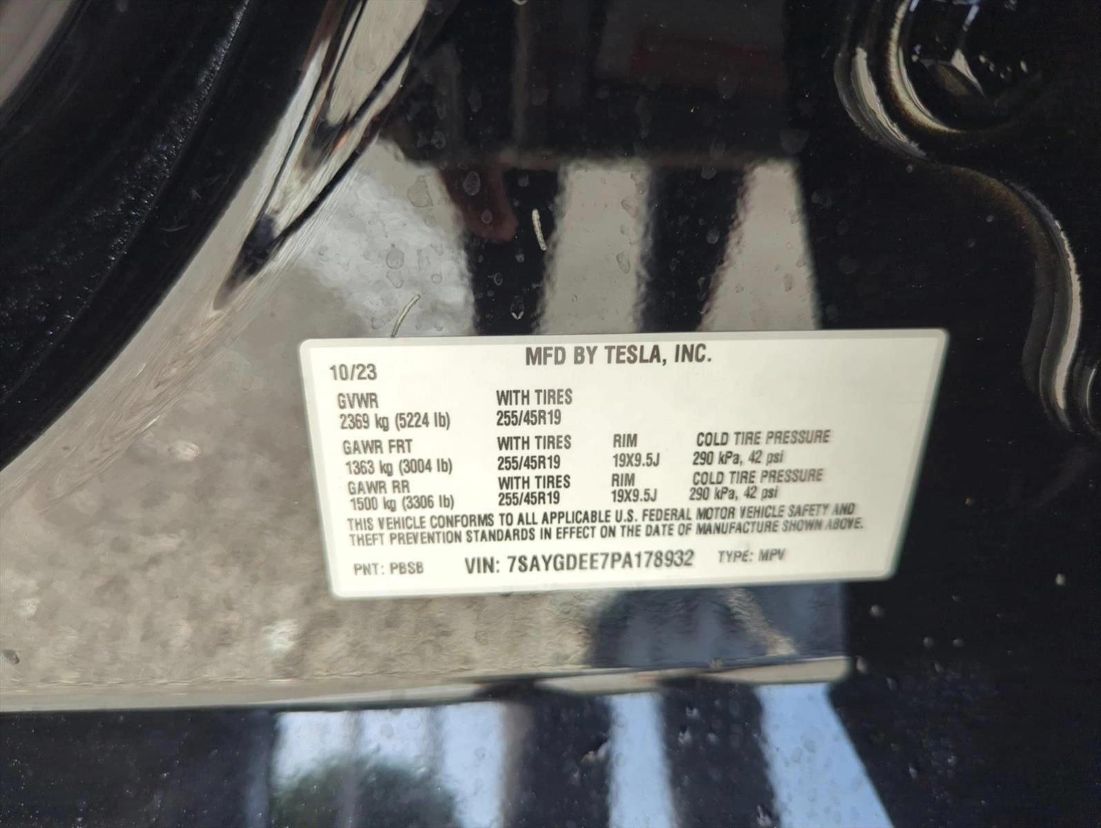 2023 Tesla Model Y Long Range - Photo 28