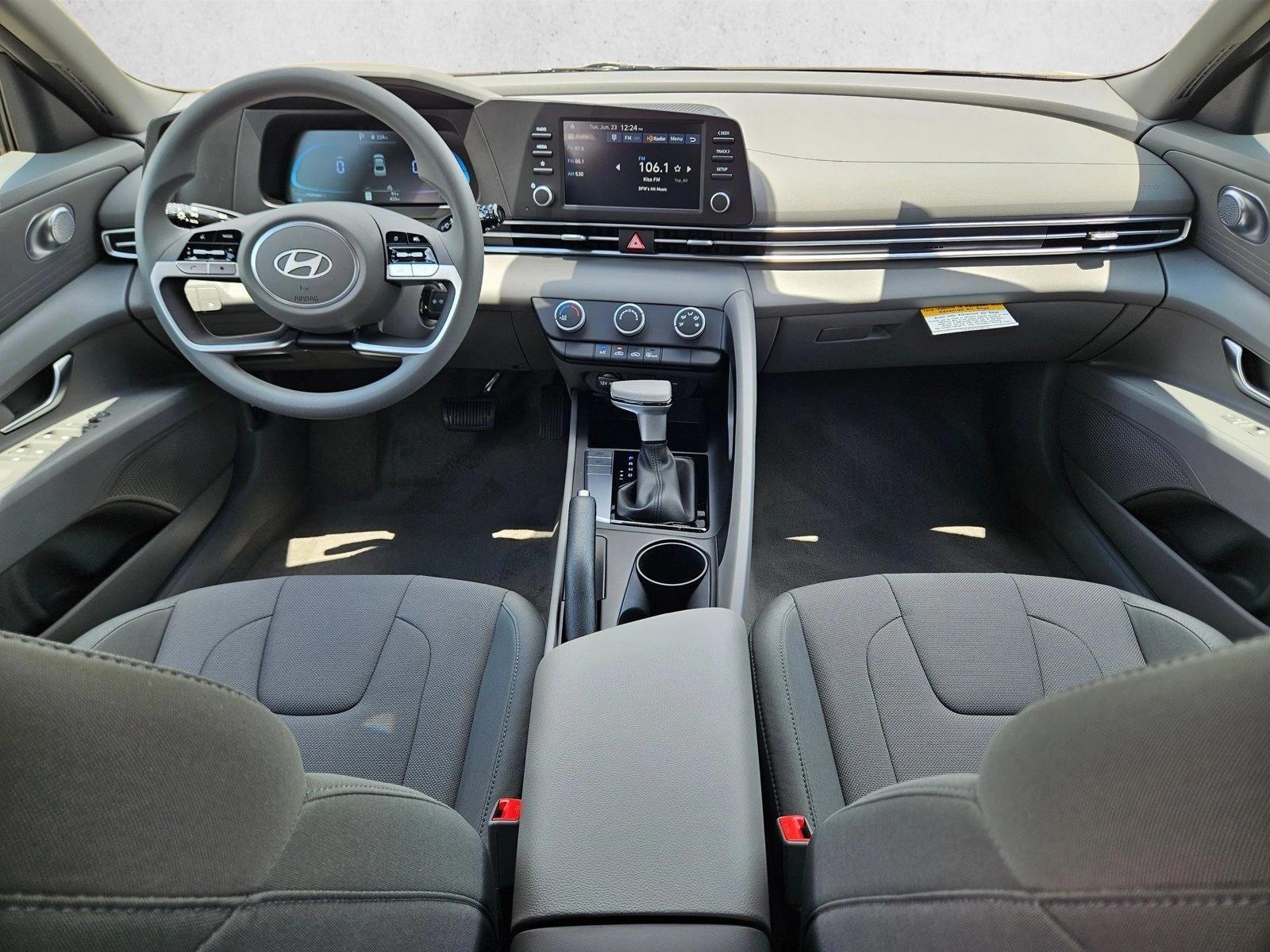 Thumbnail: 2026 Hyundai Elantra - 4