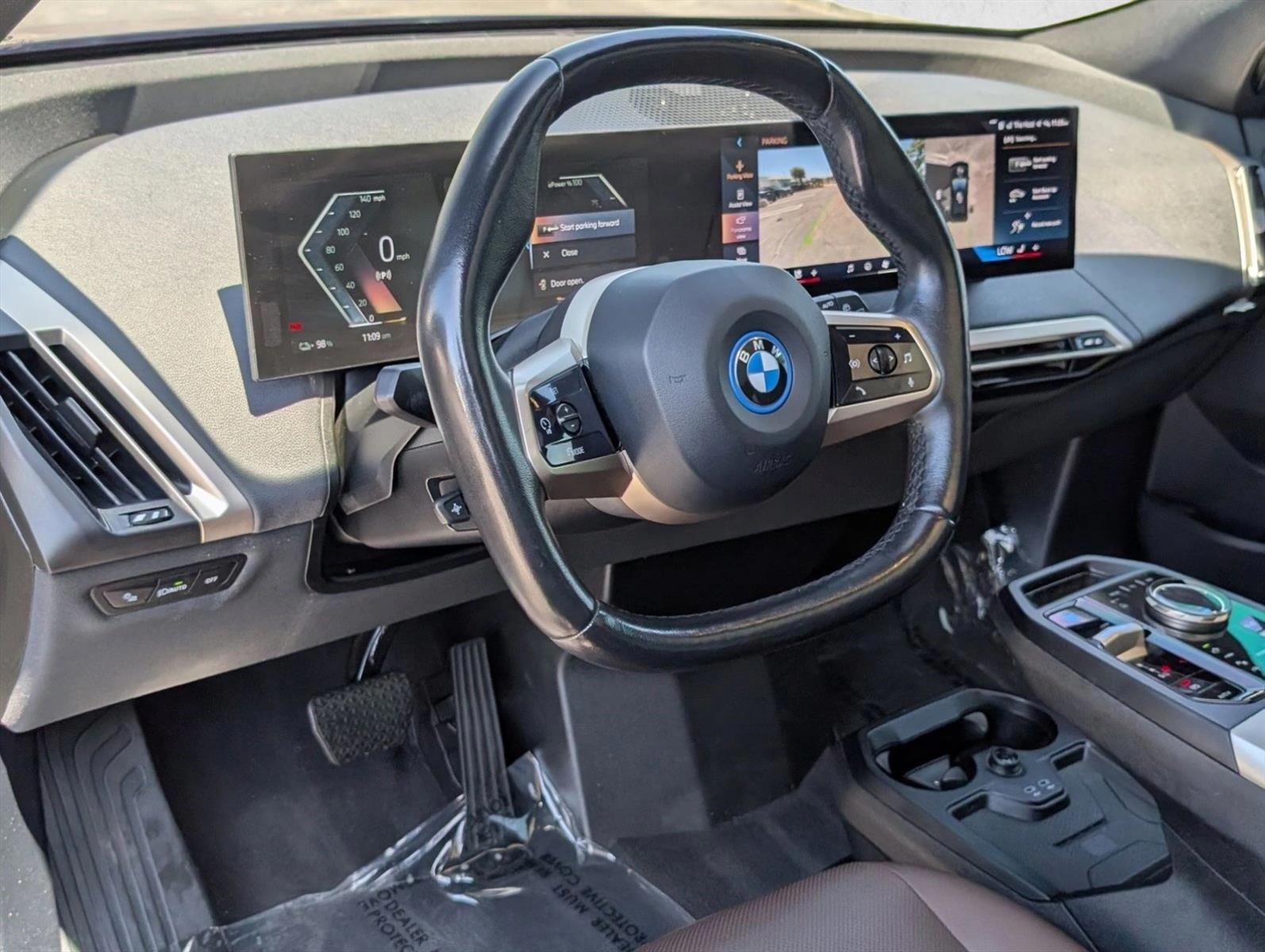 Thumbnail: 2024 BMW iX - 3