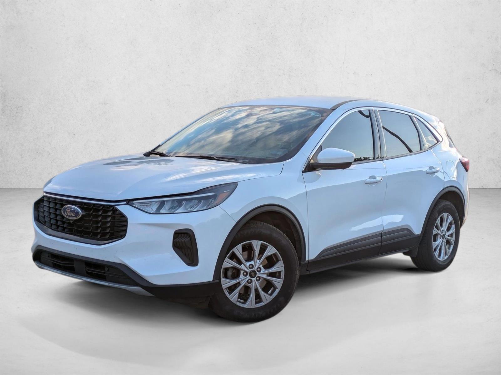 Thumbnail: 2023 Ford Escape - 1