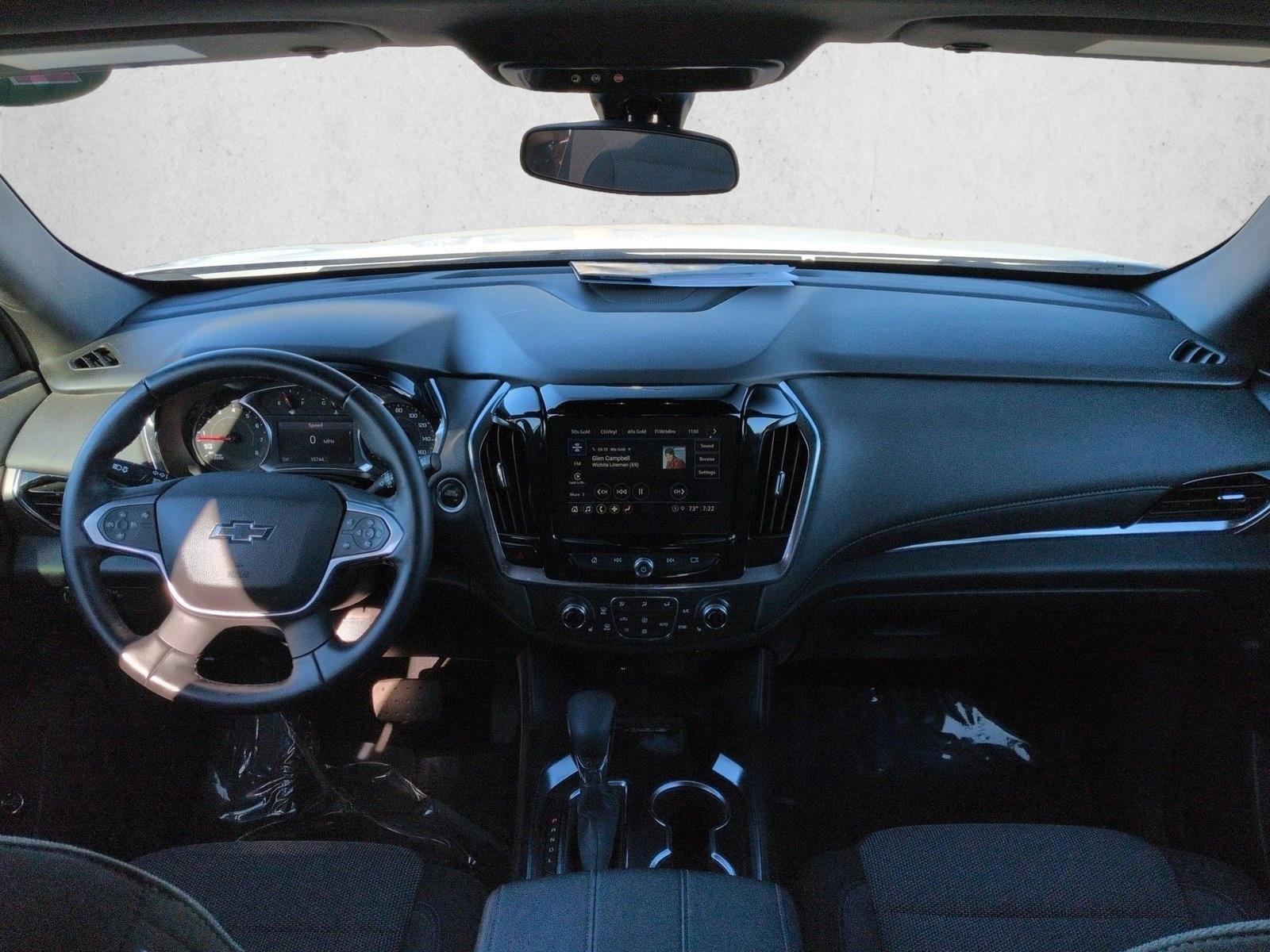 Thumbnail: 2023 Chevrolet Traverse - 3