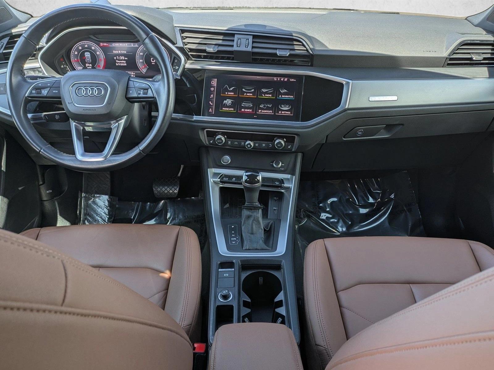 Thumbnail: 2020 Audi Q3 - 3