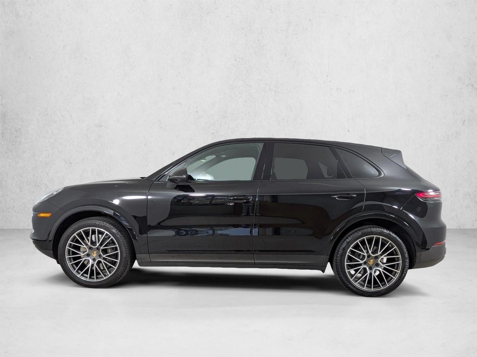 Thumbnail: 2023 Porsche Cayenne - 2
