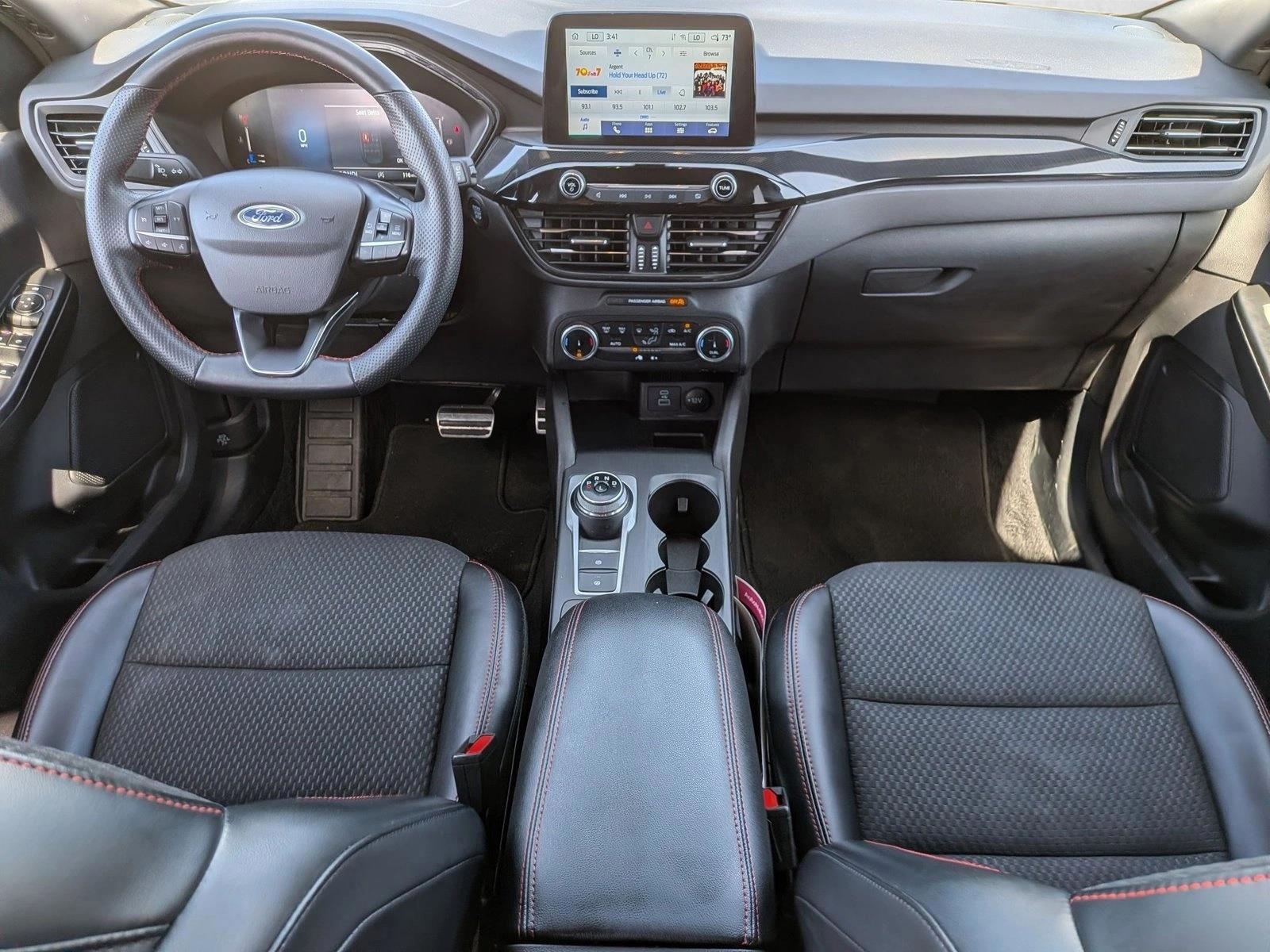 Thumbnail: 2023 Ford Escape - 3