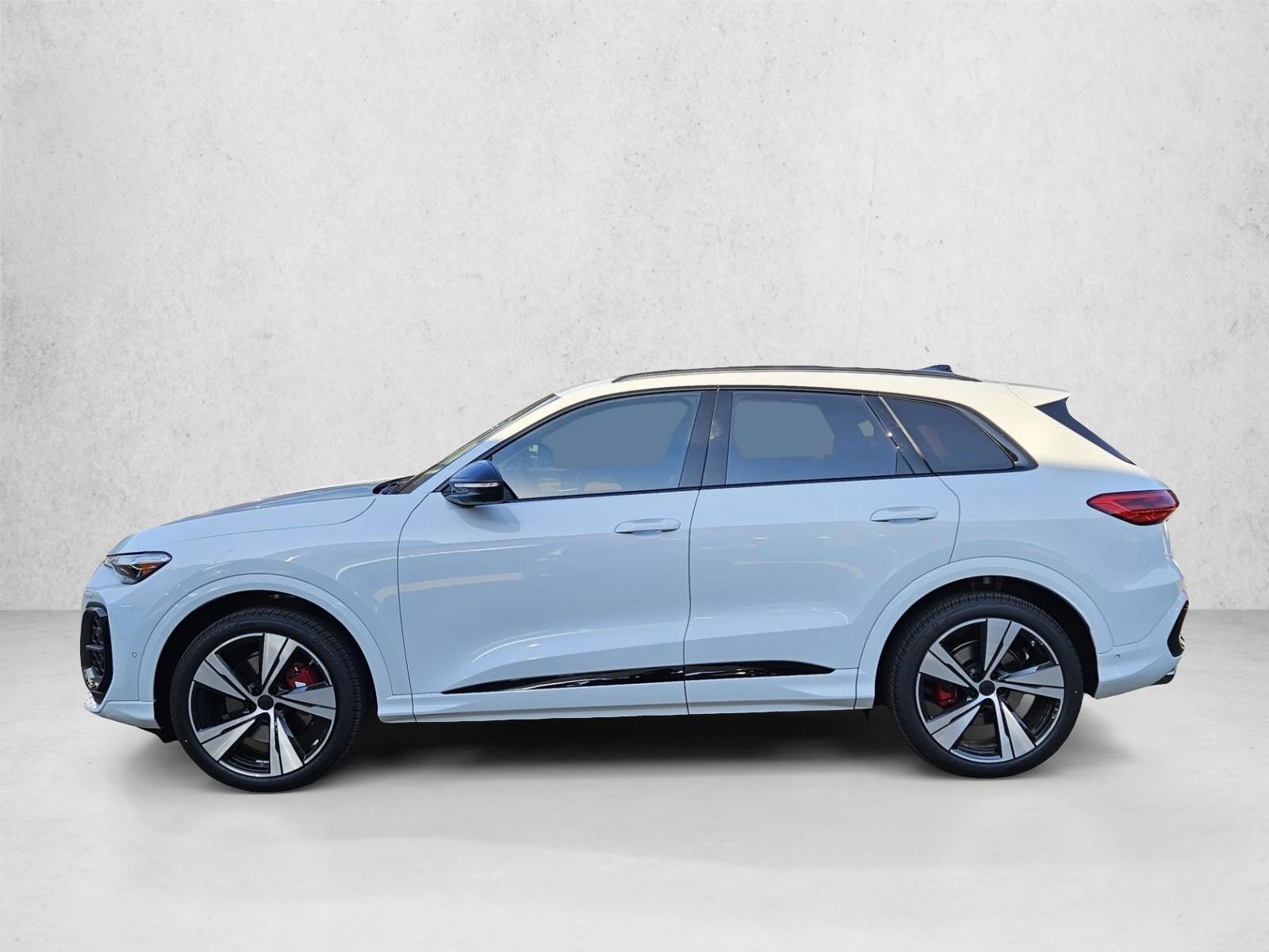 Thumbnail: 2026 Audi SQ5 - 2