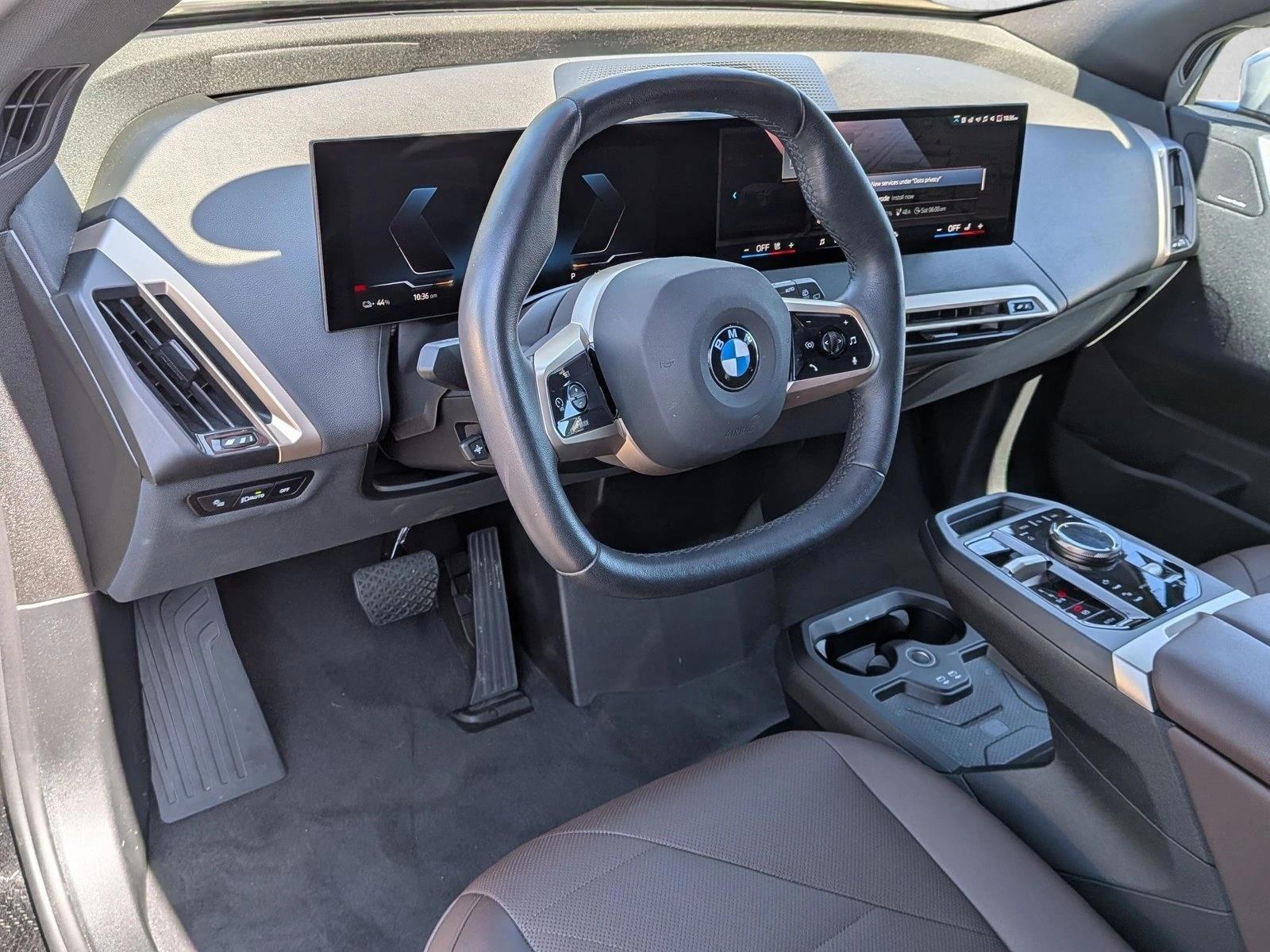 Thumbnail: 2026 BMW iX - 3