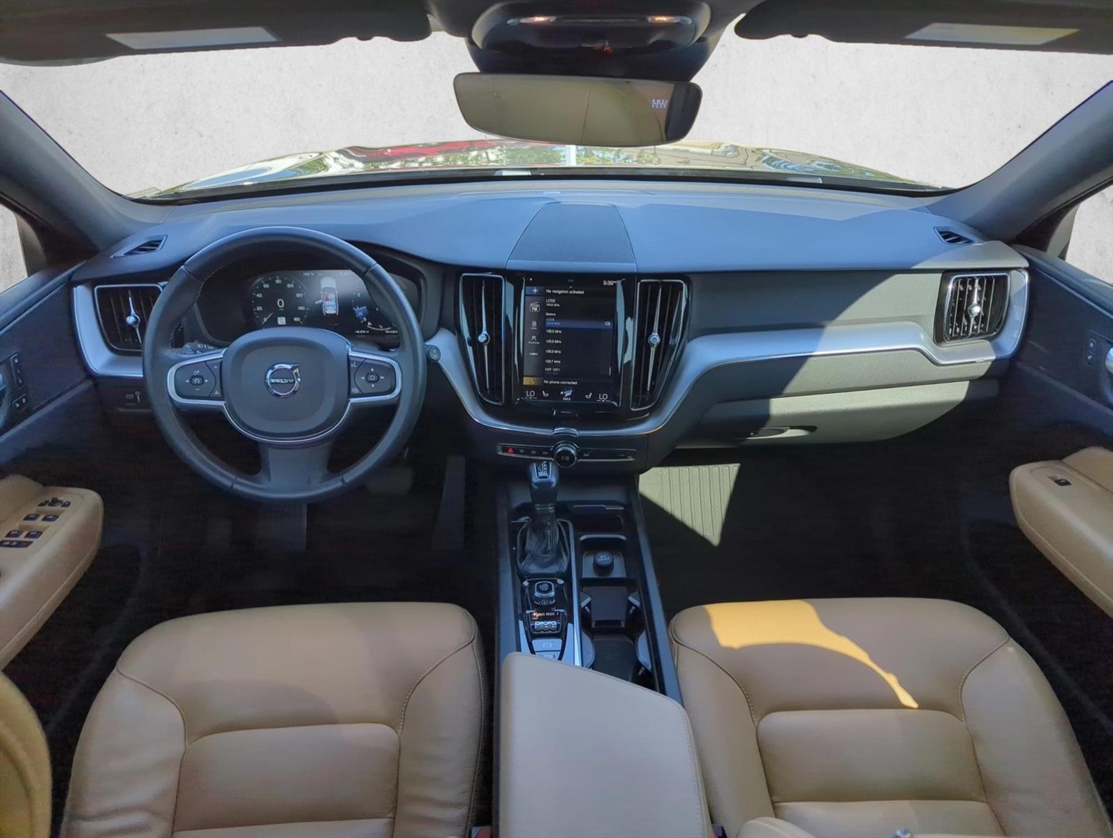 Thumbnail: 2020 Volvo XC60 - 3