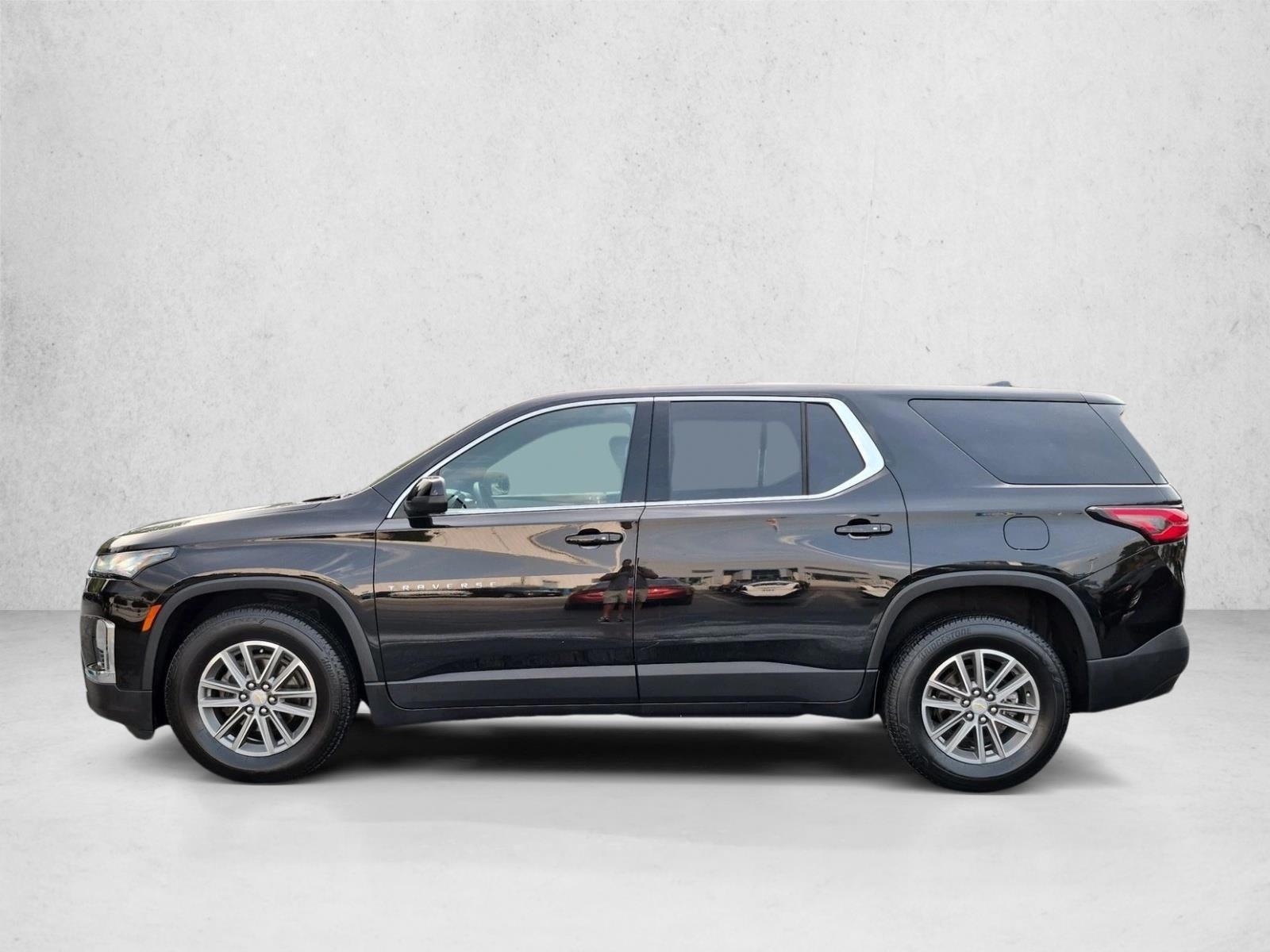 Thumbnail: 2023 Chevrolet Traverse - 2