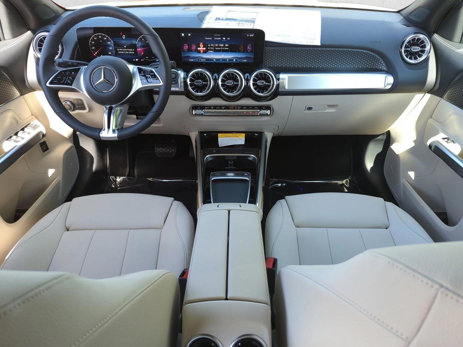 Thumbnail: 2026 Mercedes-Benz GLB - 3
