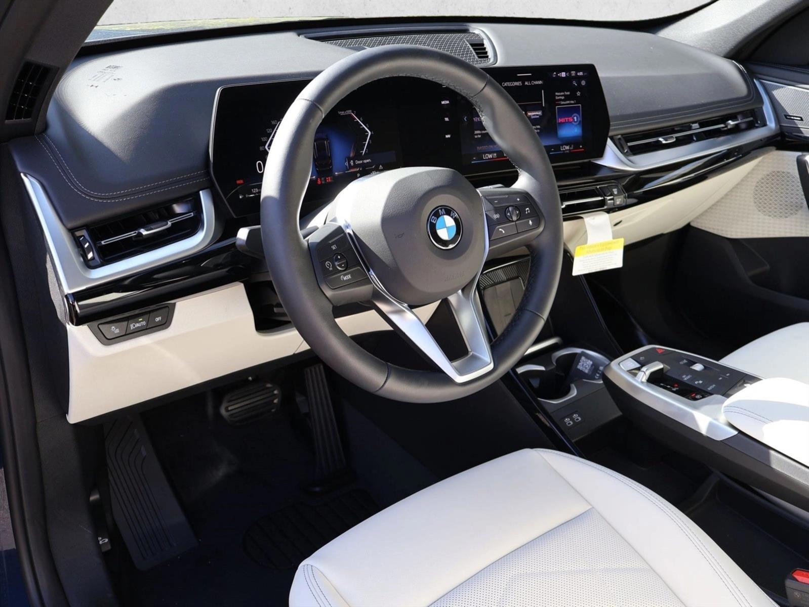 Thumbnail: 2026 BMW X1 - 3