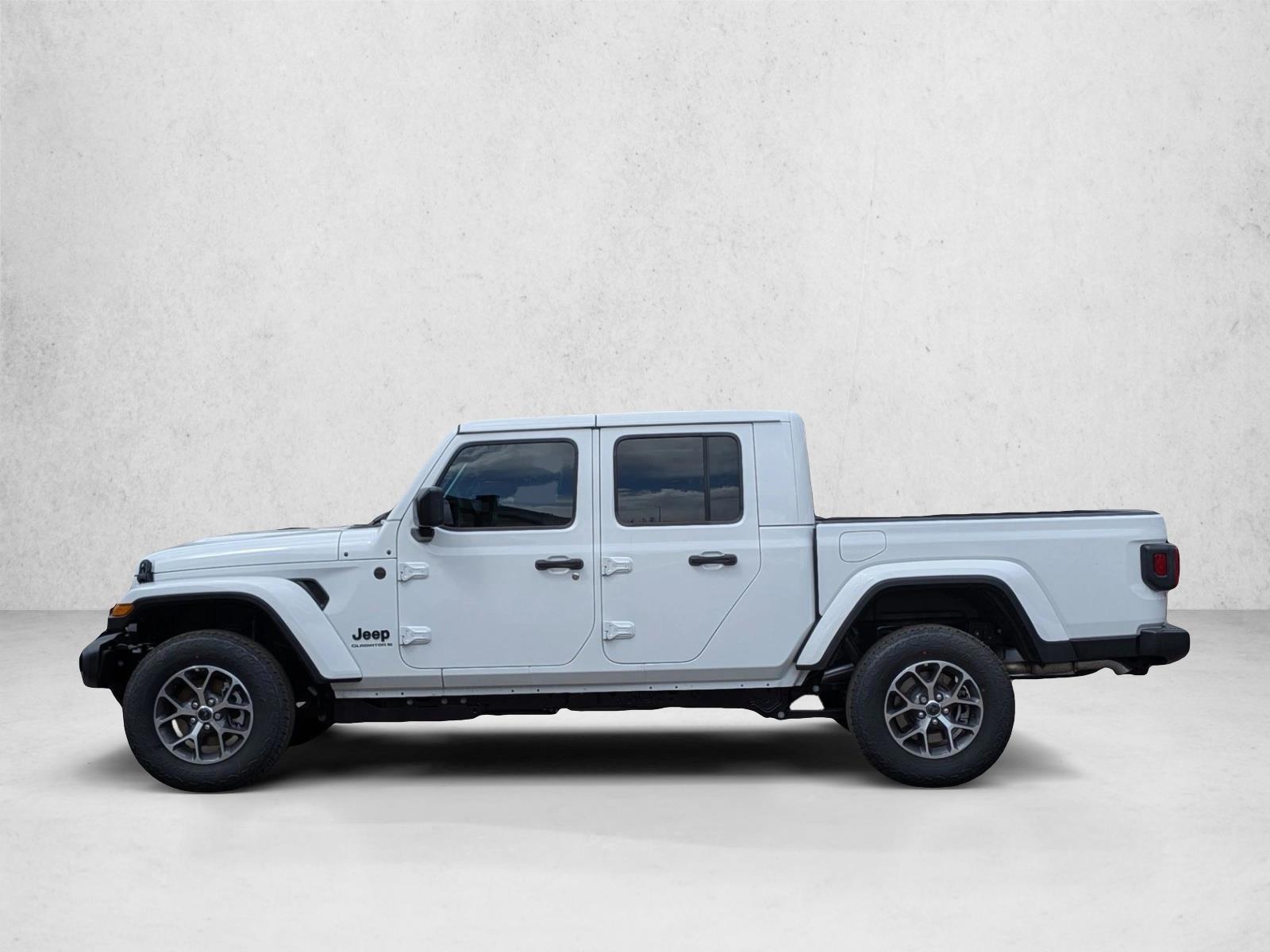 Thumbnail: 2026 Jeep Gladiator - 2