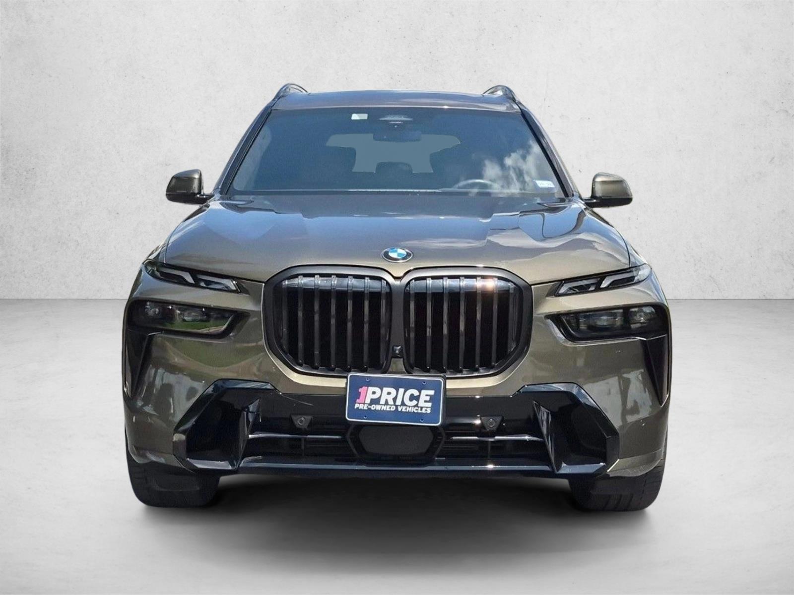 2025 BMW X7 xDrive40i's photo