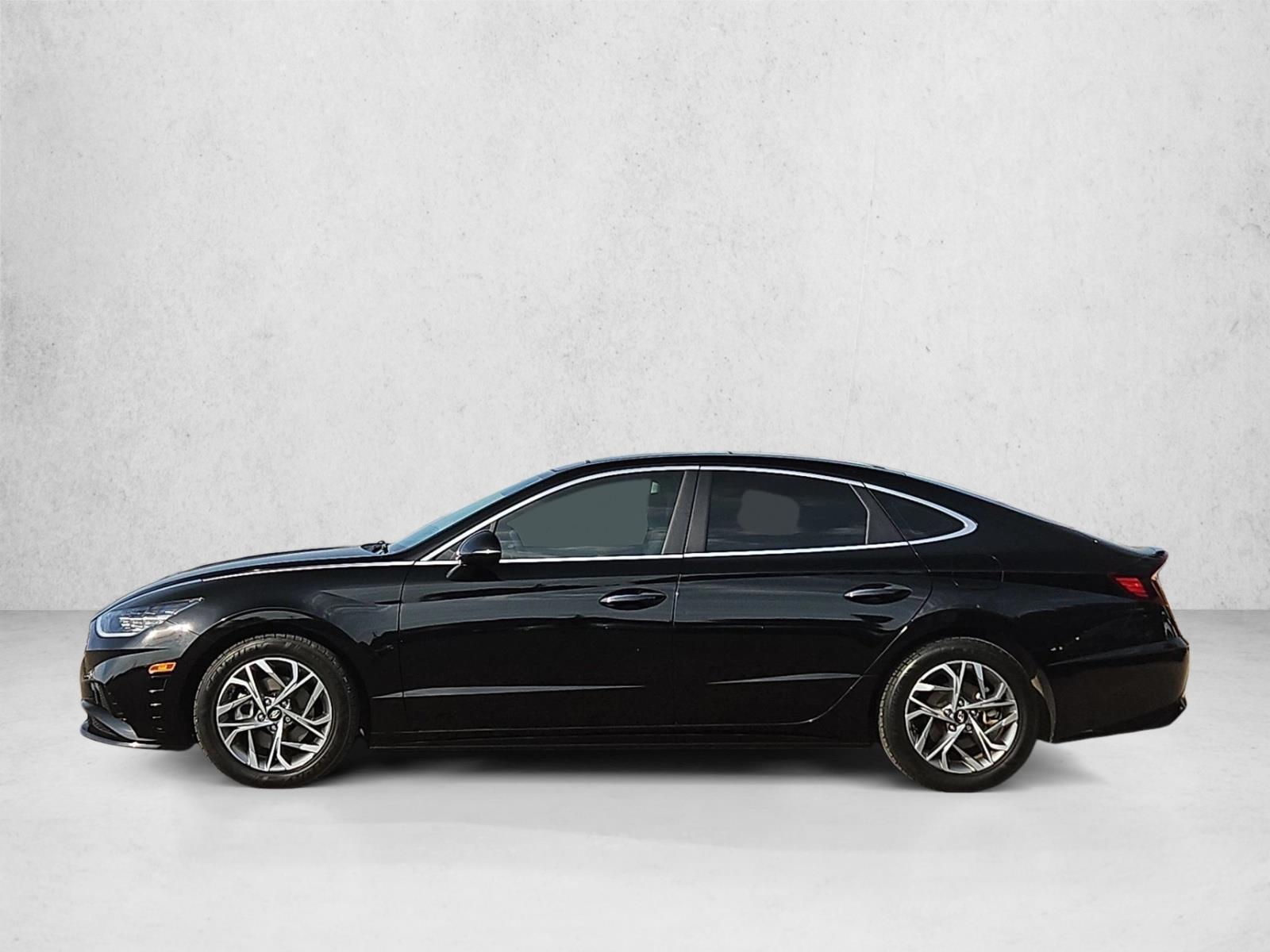 Thumbnail: 2023 Hyundai Sonata - 2