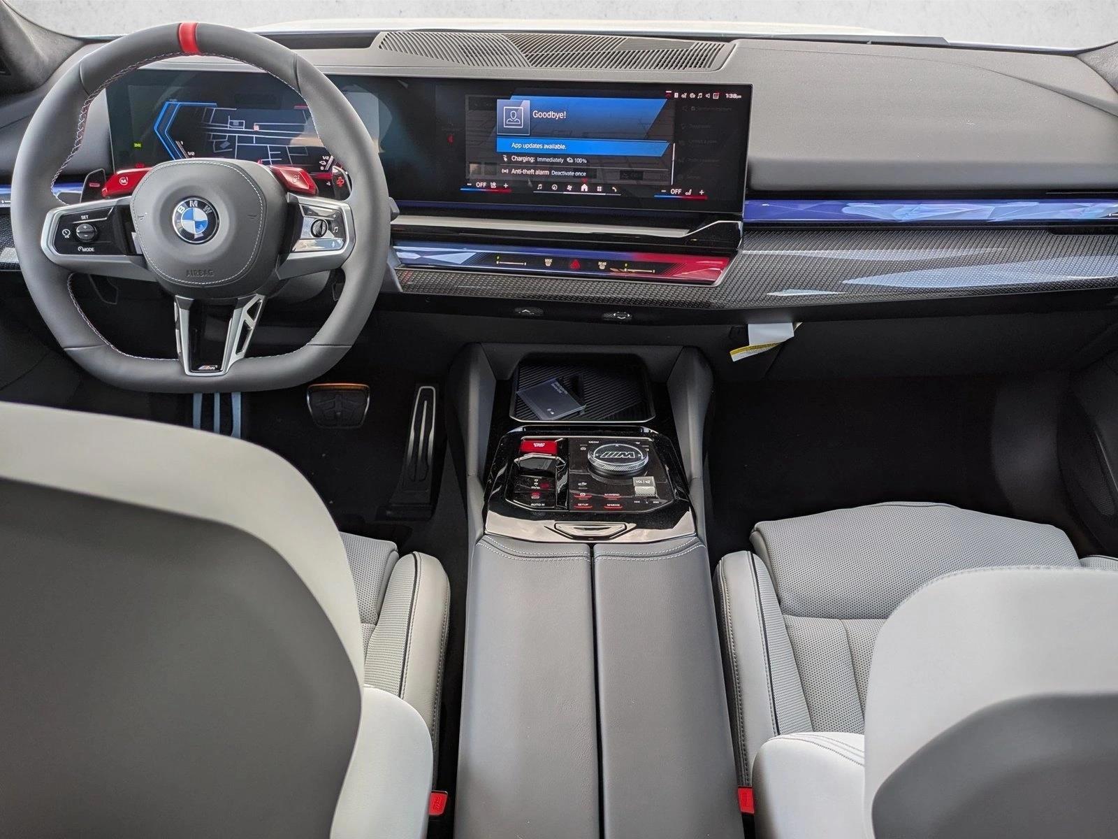 Thumbnail: 2027 BMW M5 - 3