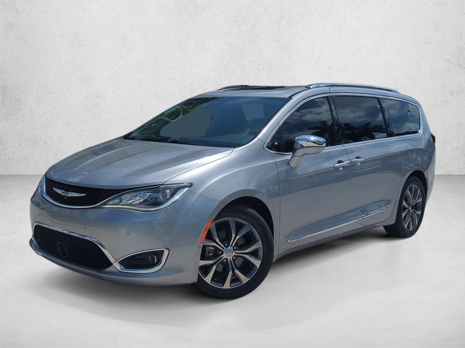 Thumbnail: 2017 Chrysler Pacifica - 1