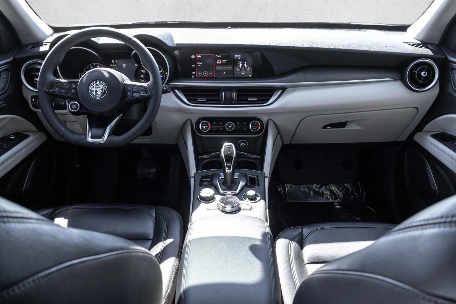 Thumbnail: 2020 Alfa Romeo Stelvio - 3