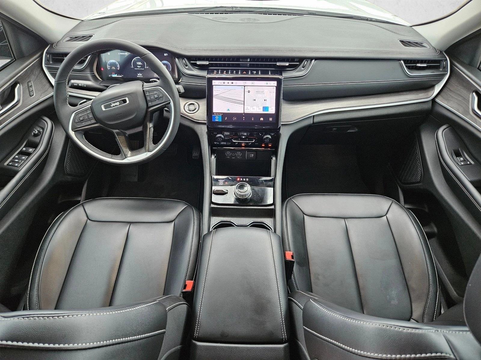 Thumbnail: 2024 Jeep Grand Cherokee - 3
