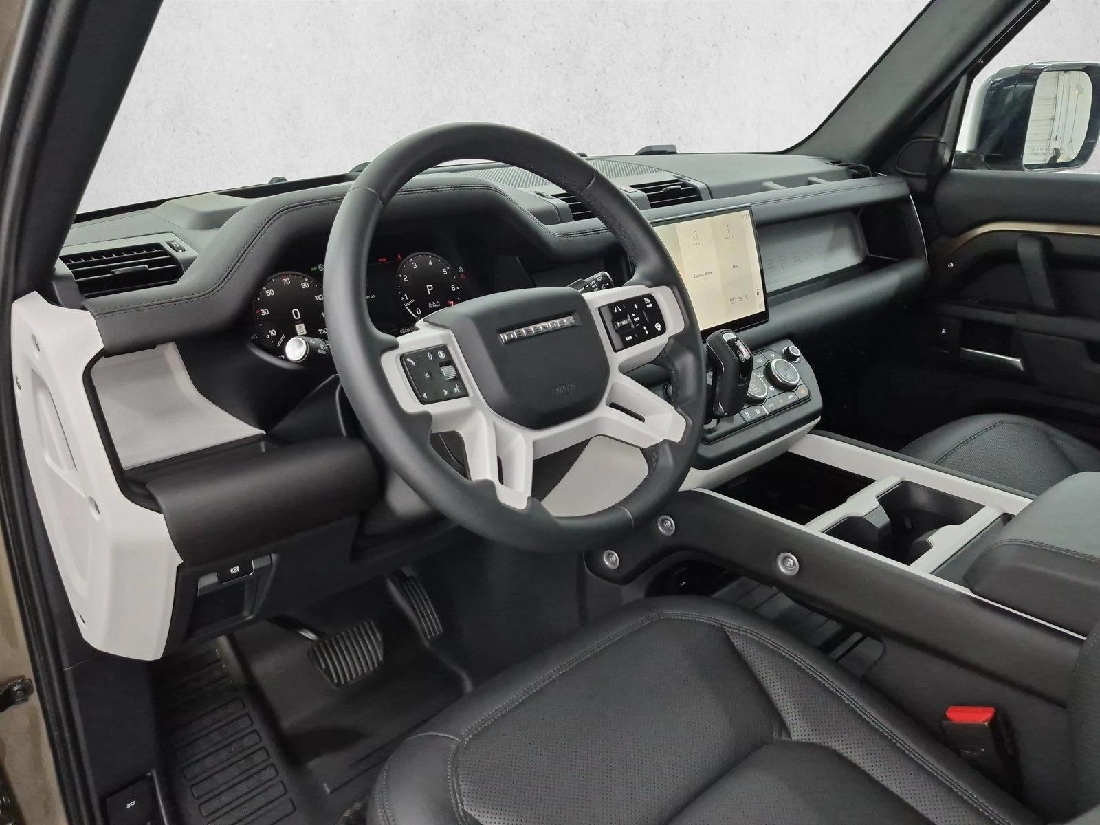 Thumbnail: 2025 Land Rover Defender - 3