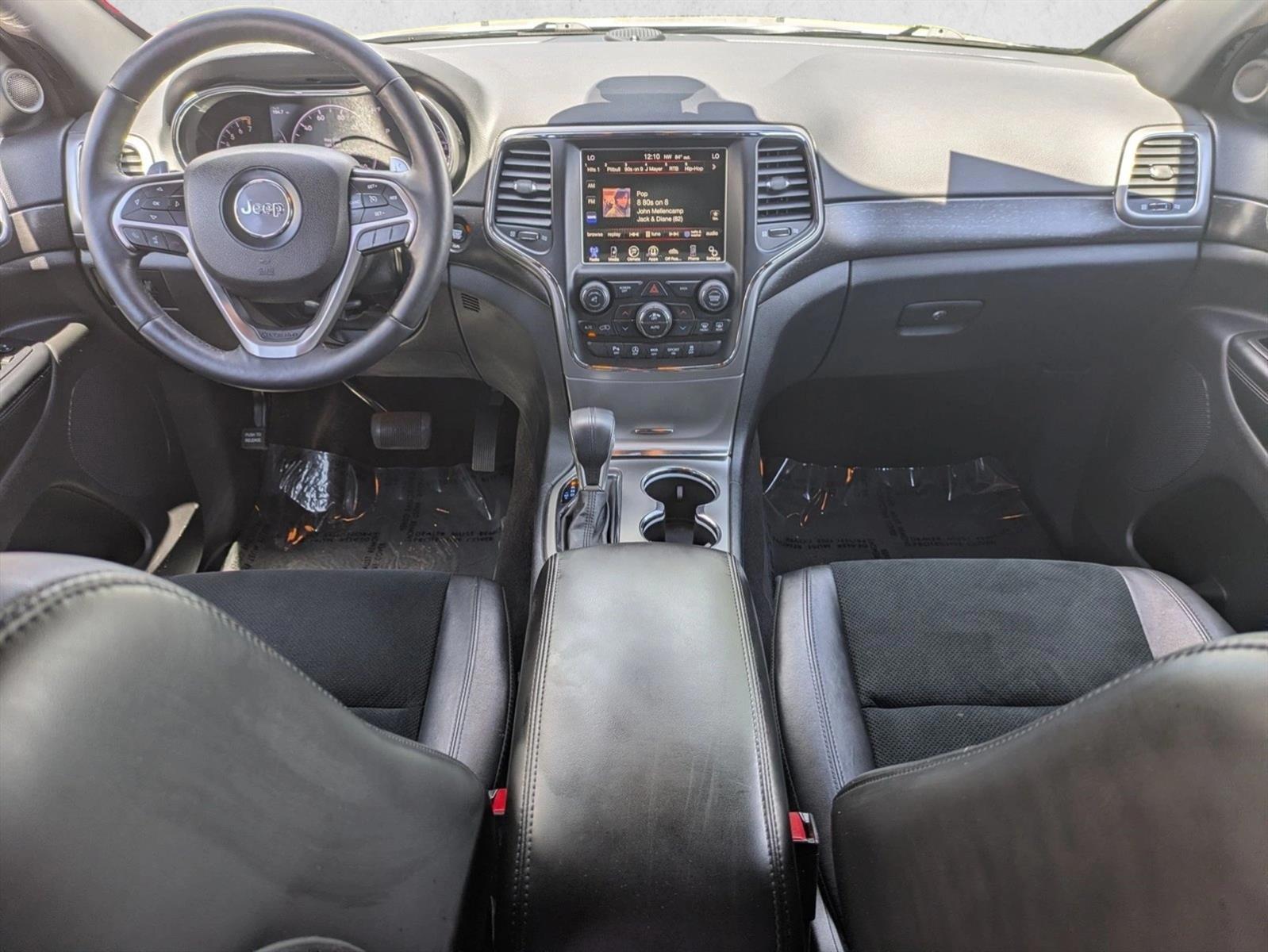Thumbnail: 2017 Jeep Grand Cherokee - 4