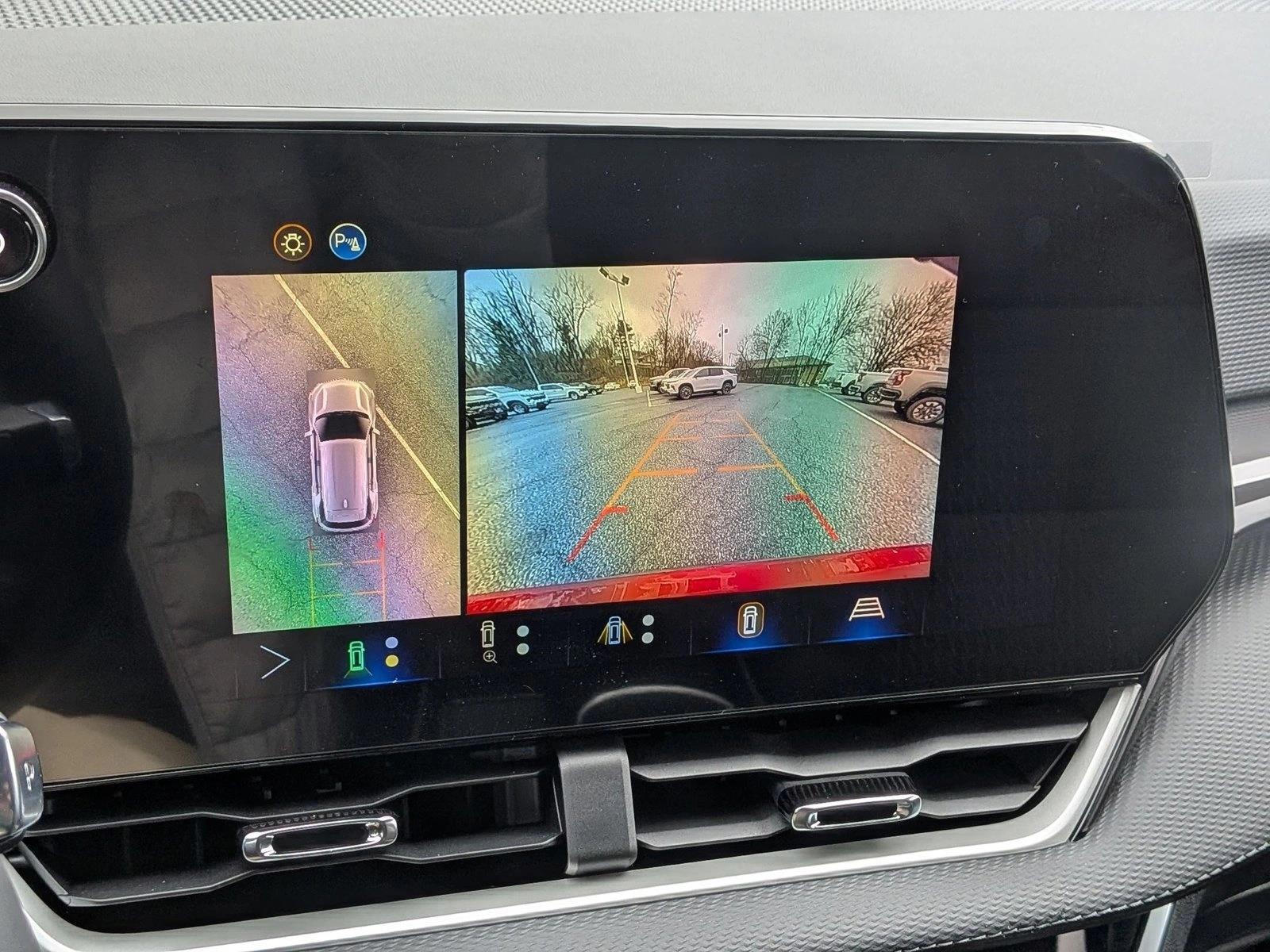 2026 Chevrolet Equinox LT - Photo 13