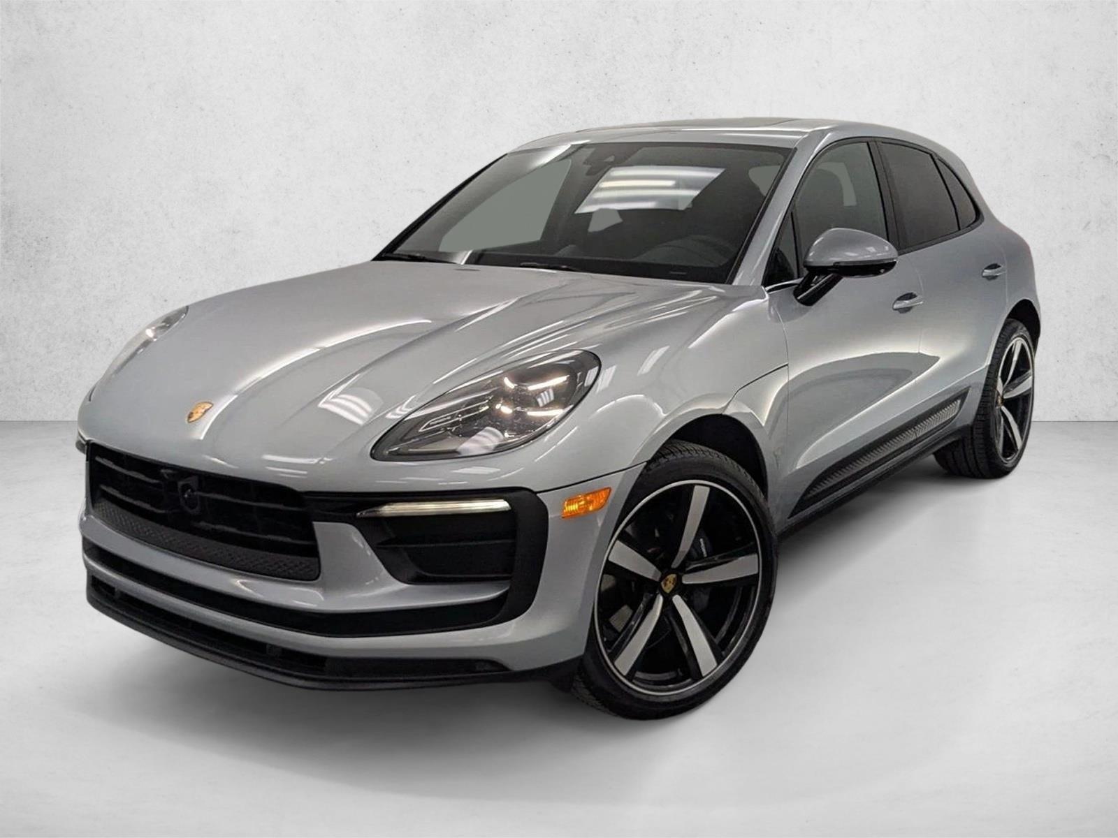 Thumbnail: 2025 Porsche Macan - 1