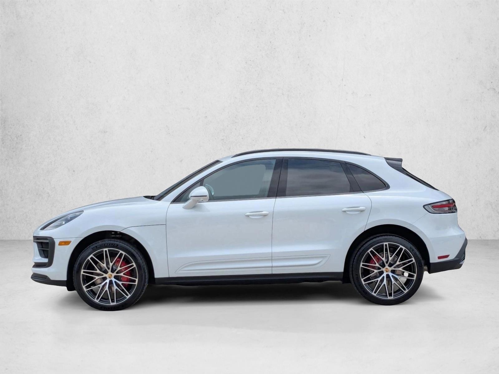 Thumbnail: 2026 Porsche Macan - 2