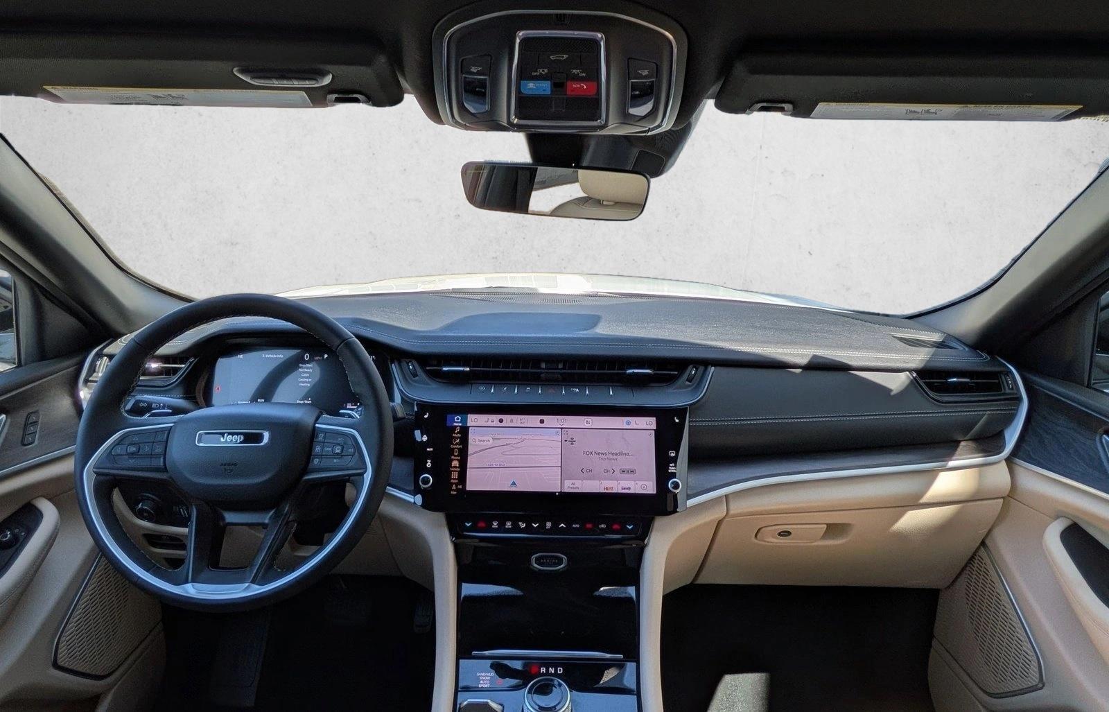 Thumbnail: 2026 Jeep Grand Cherokee - 3