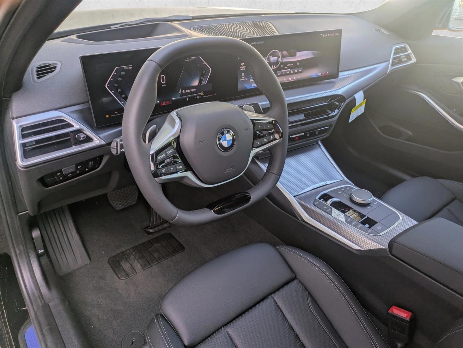 Thumbnail: 2025 BMW 3 Series - 3