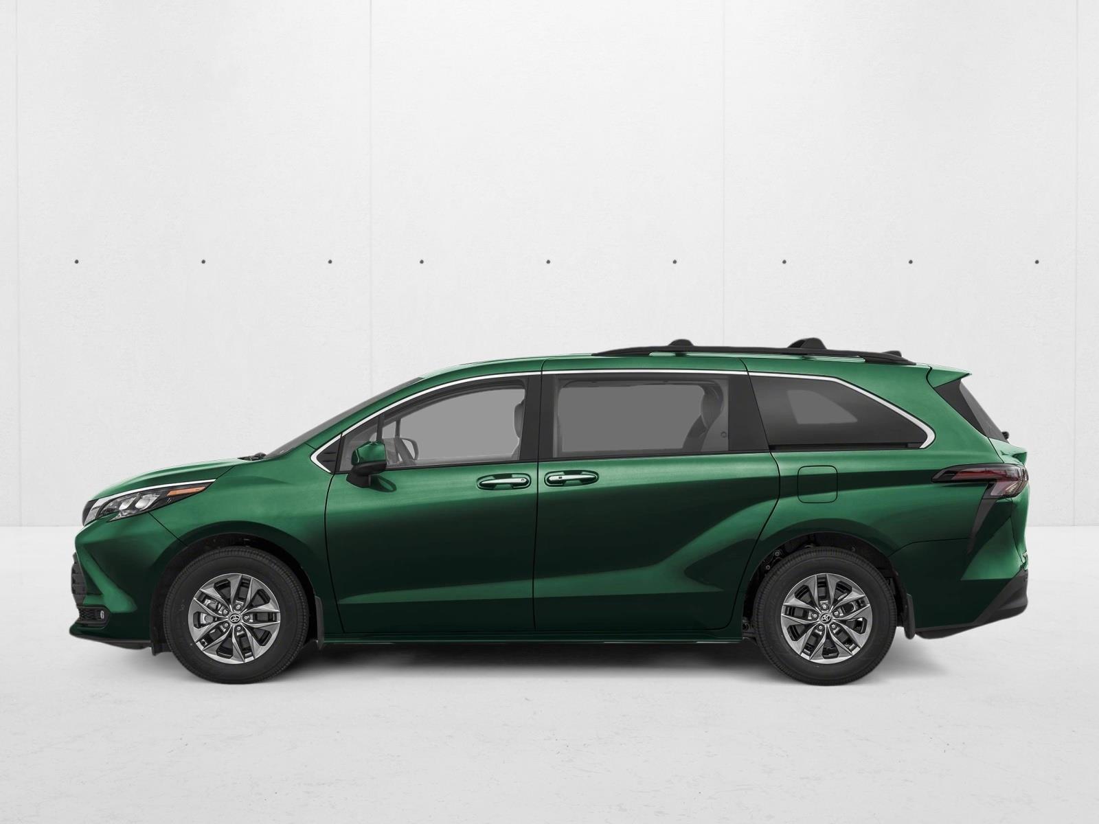 Thumbnail: 2026 Toyota Sienna - 2
