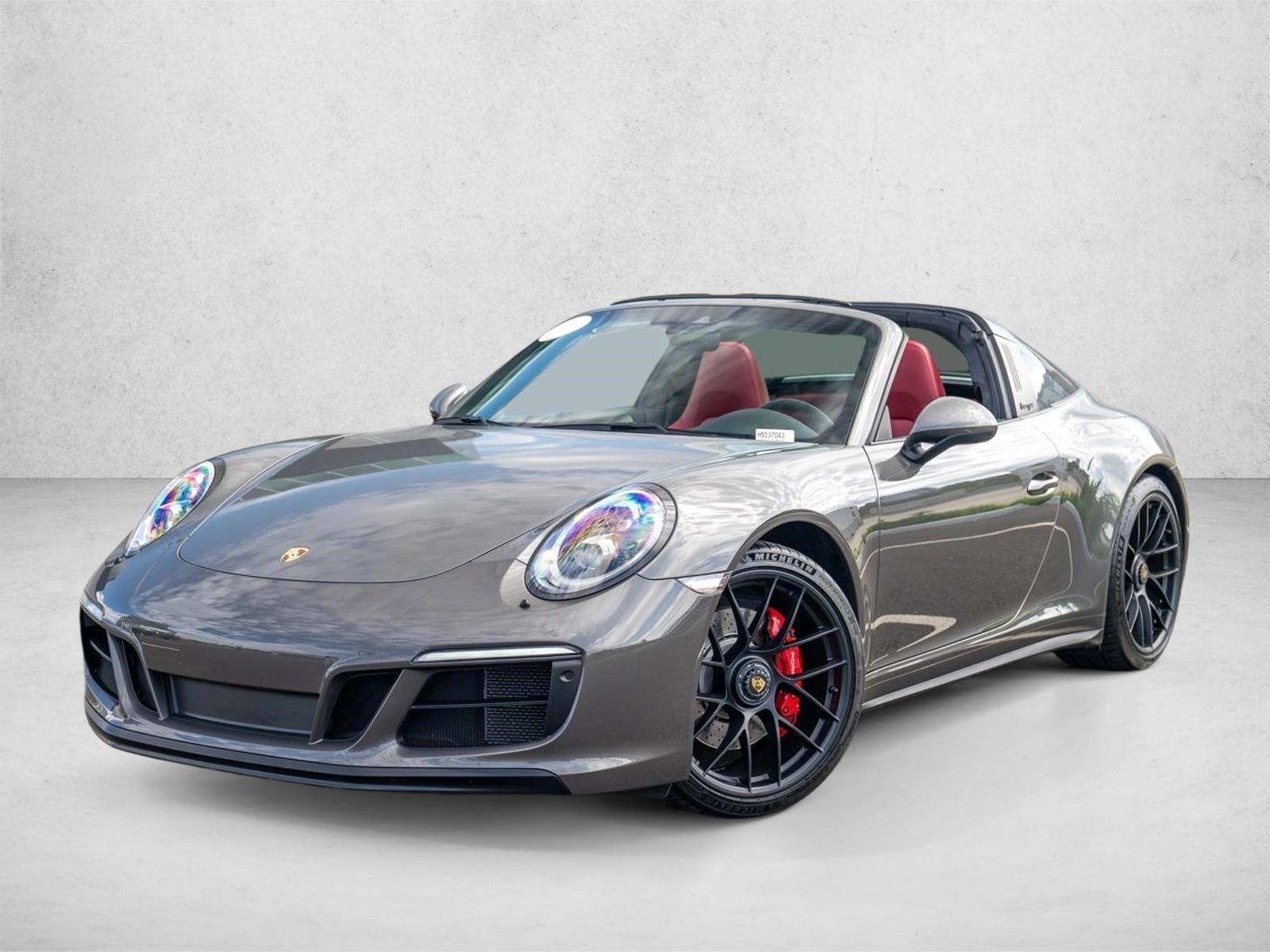Thumbnail: 2017 Porsche 911 - 1