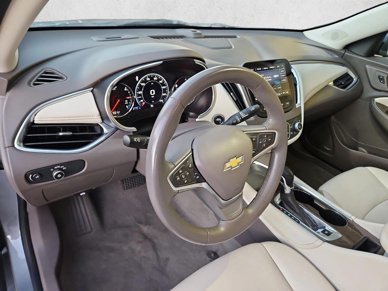 Thumbnail: 2024 Chevrolet Malibu - 3