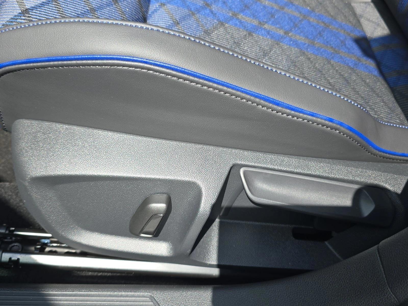 Thumbnail: 2026 Volkswagen Golf - 5