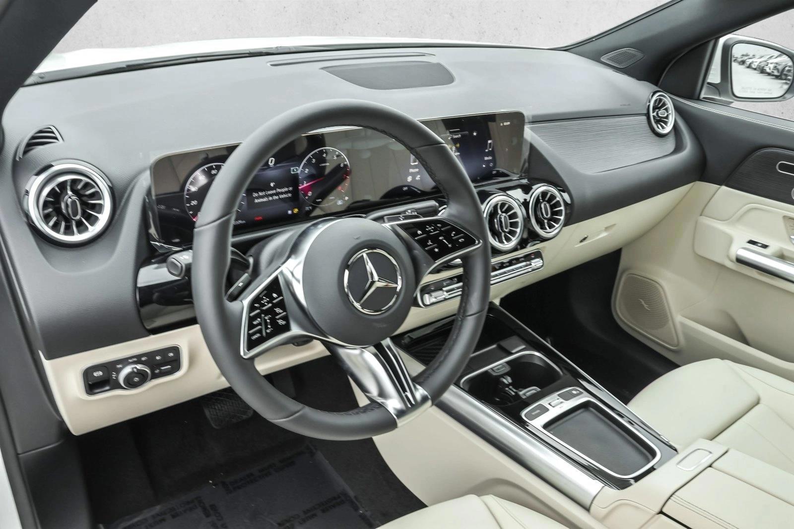 Thumbnail: 2026 Mercedes-Benz GLA - 3