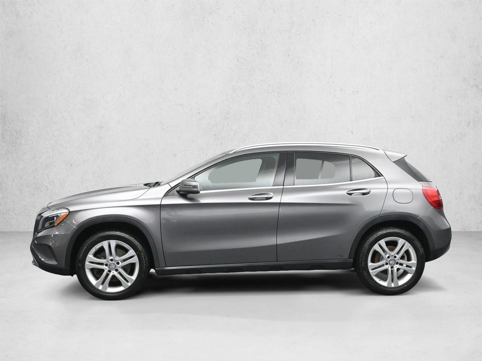Thumbnail: 2015 Mercedes-Benz GLA - 2