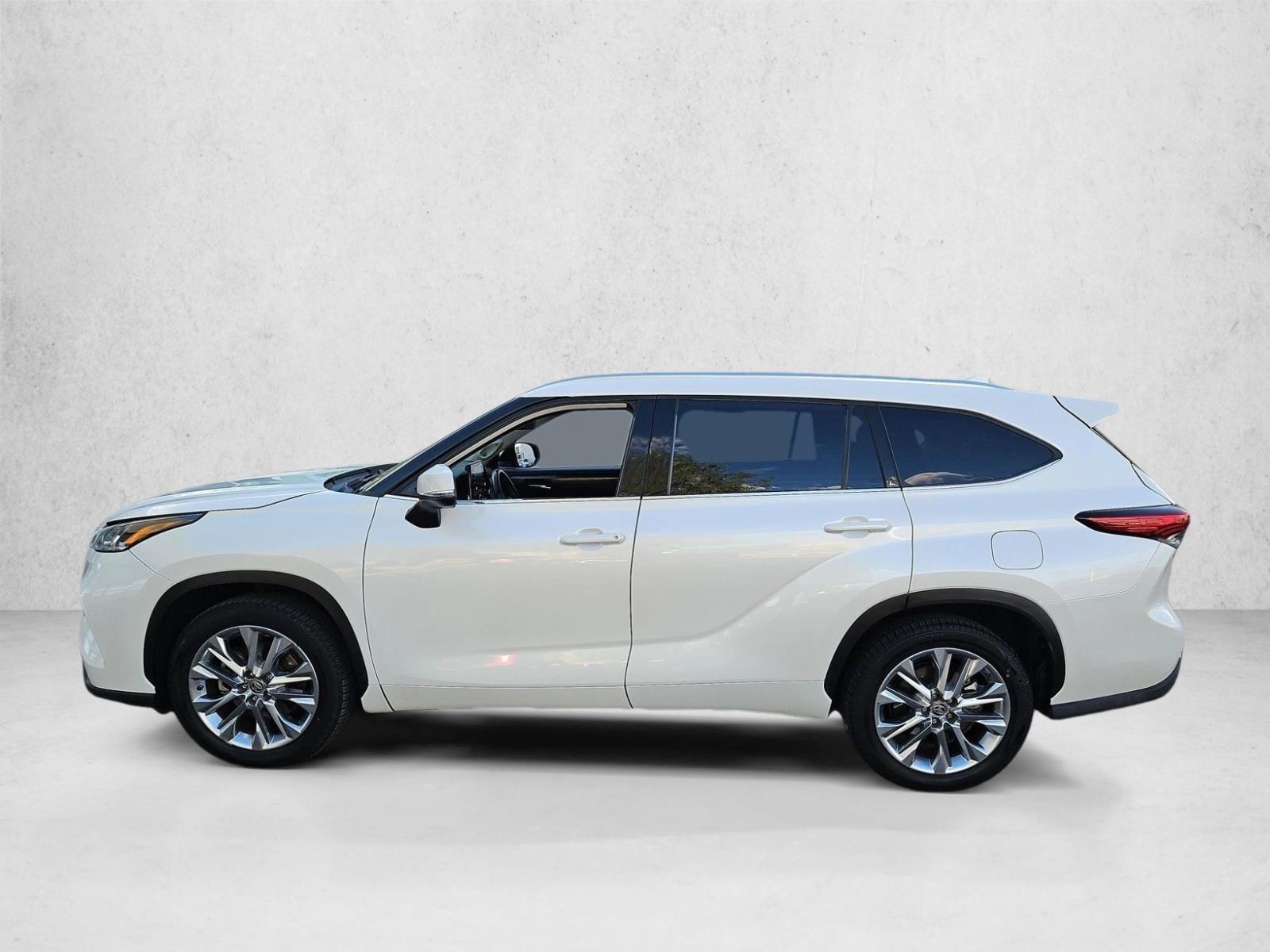Thumbnail: 2020 Toyota Highlander - 2