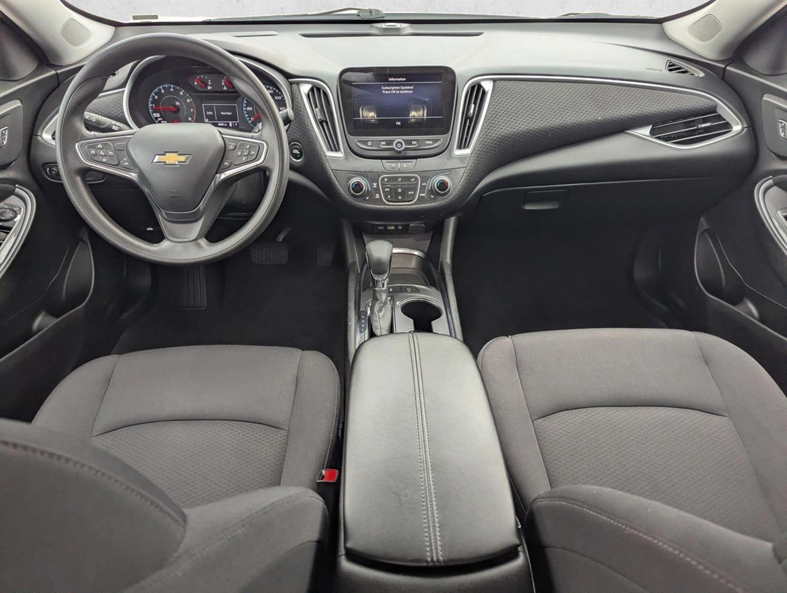 Thumbnail: 2024 Chevrolet Malibu - 3
