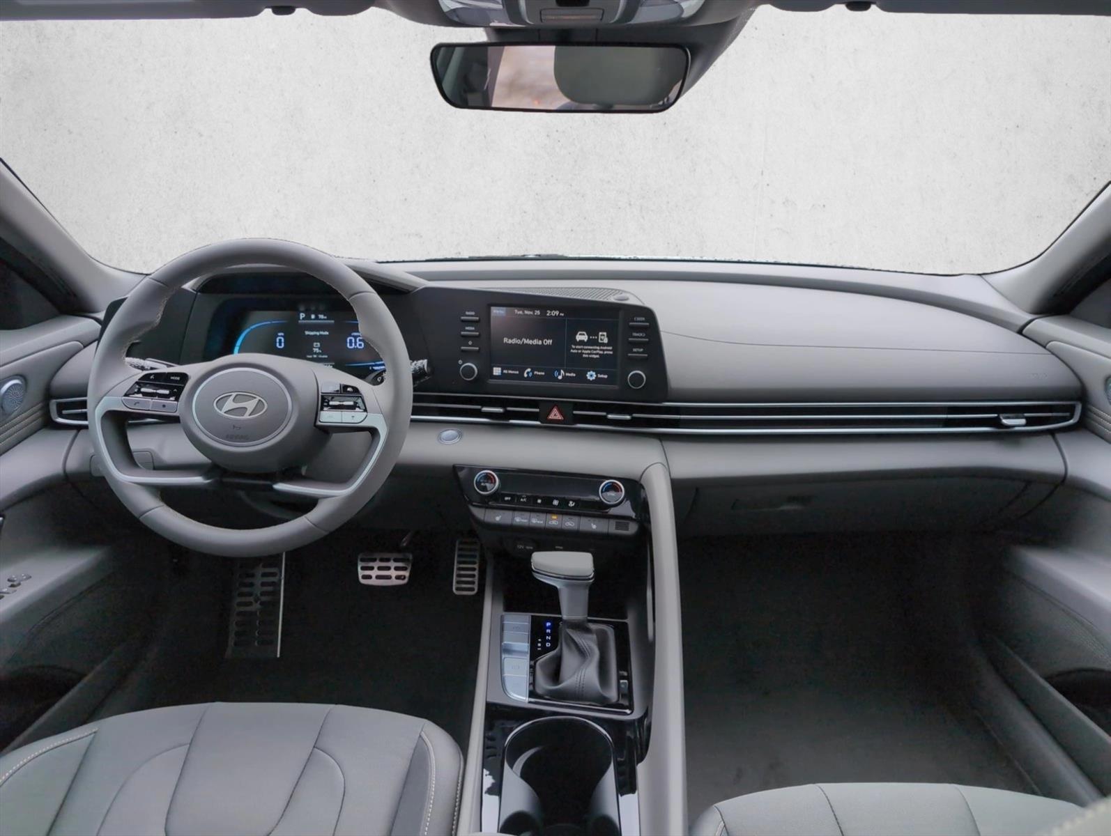 Thumbnail: 2026 Hyundai Elantra - 4