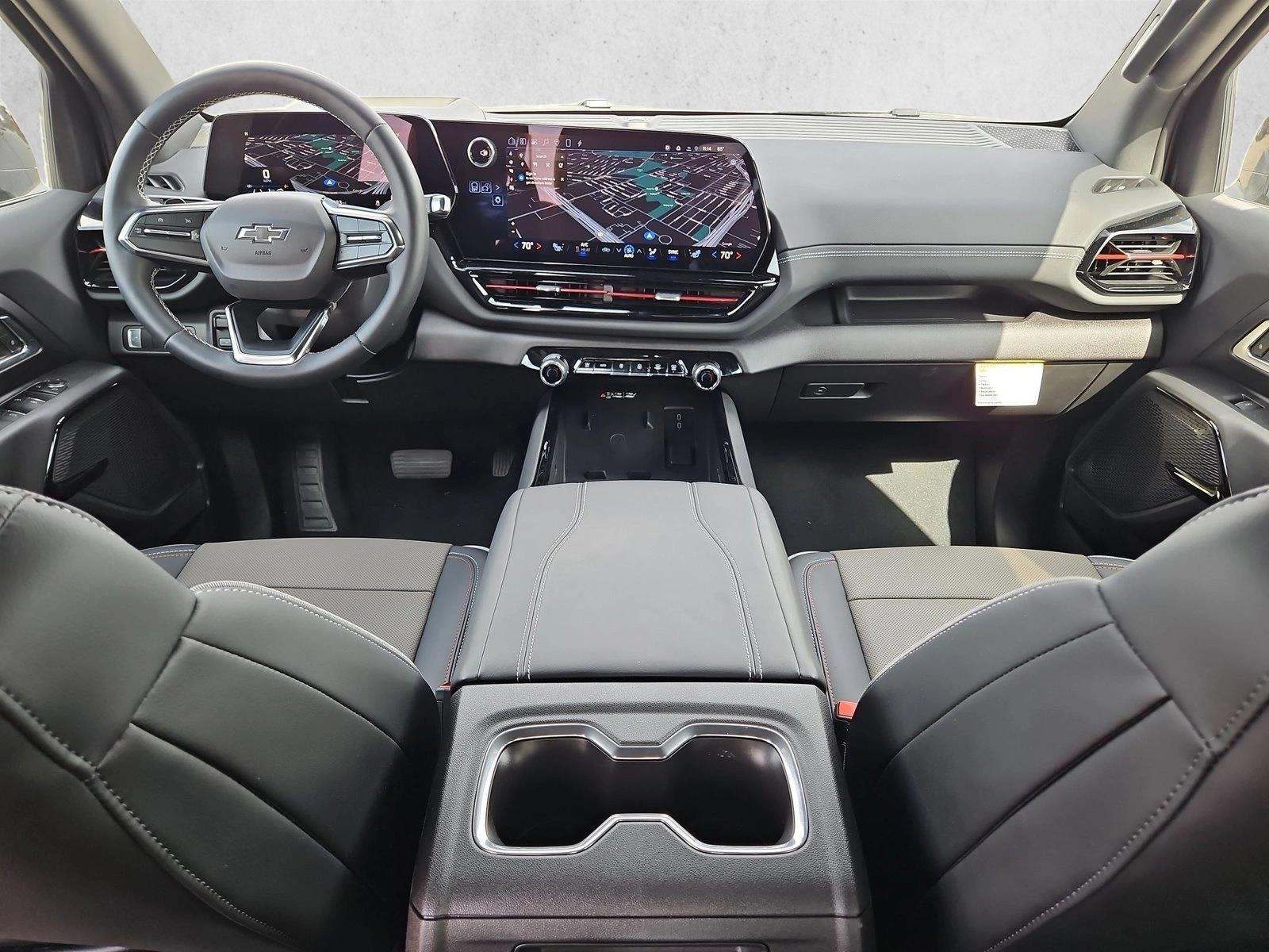 Thumbnail: 2026 Chevrolet Silverado EV - 3