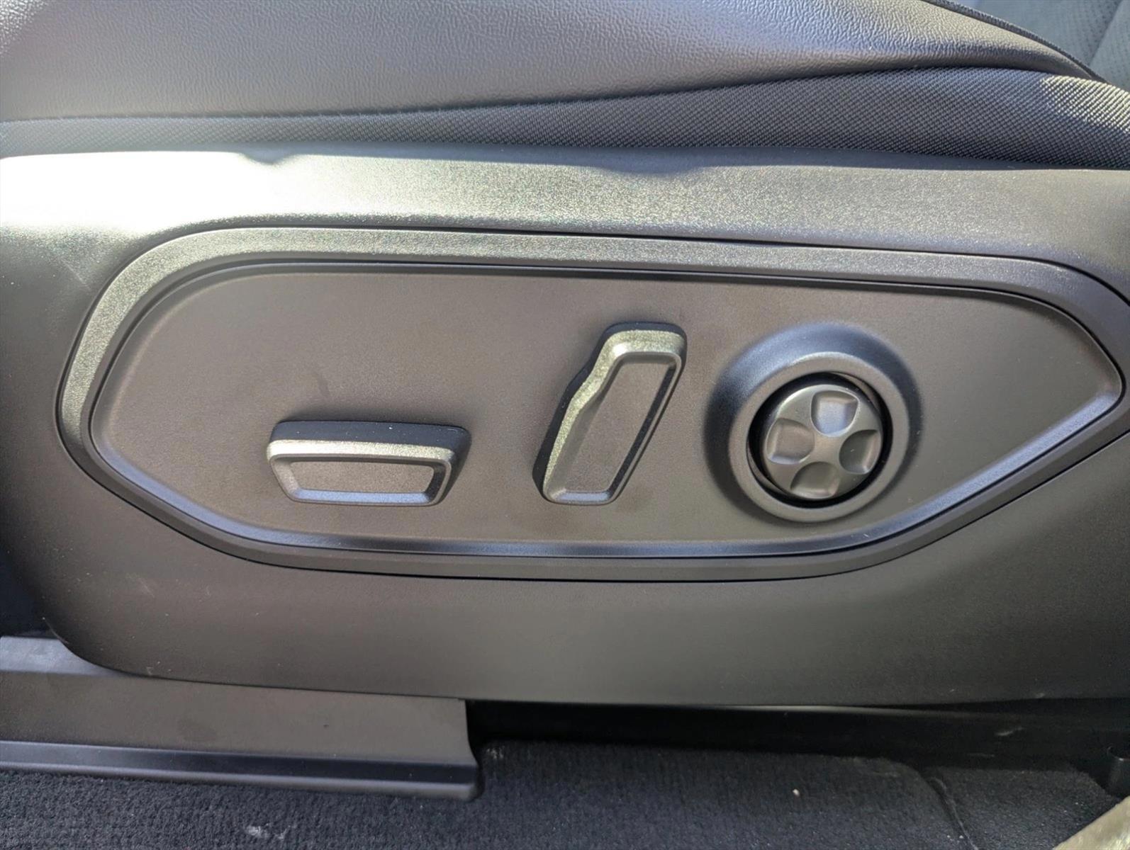 Thumbnail: 2026 Jeep Grand Cherokee - 3