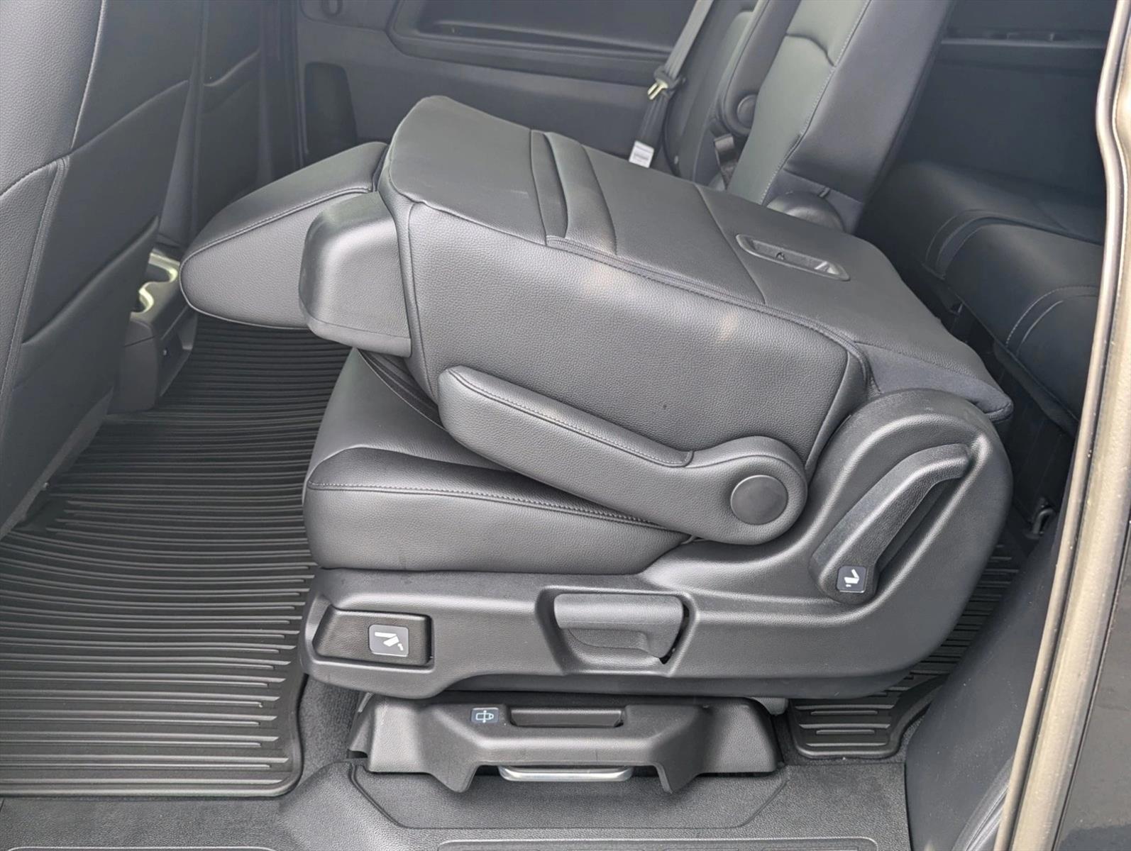 Thumbnail: 2026 Honda Odyssey - 4