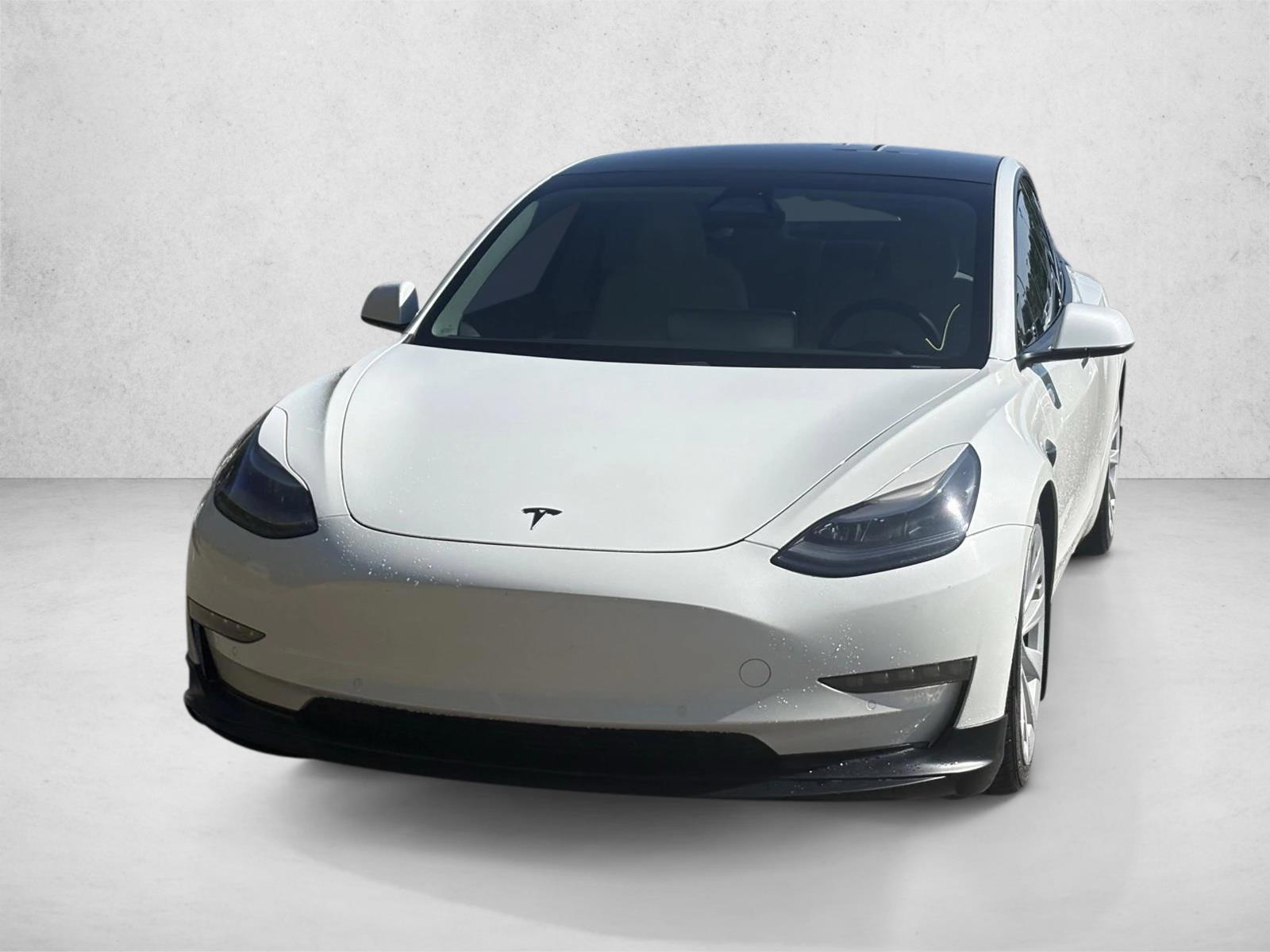 Thumbnail: 2021 Tesla Model 3 - 1