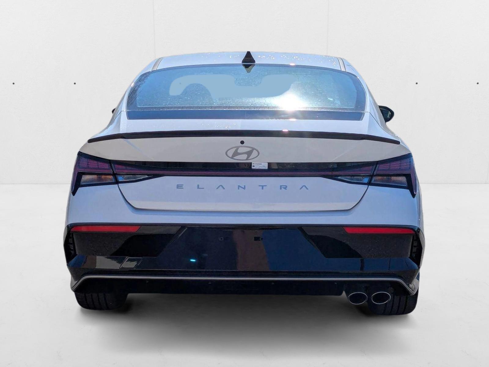 2025 Hyundai Elantra N Line - Photo 8