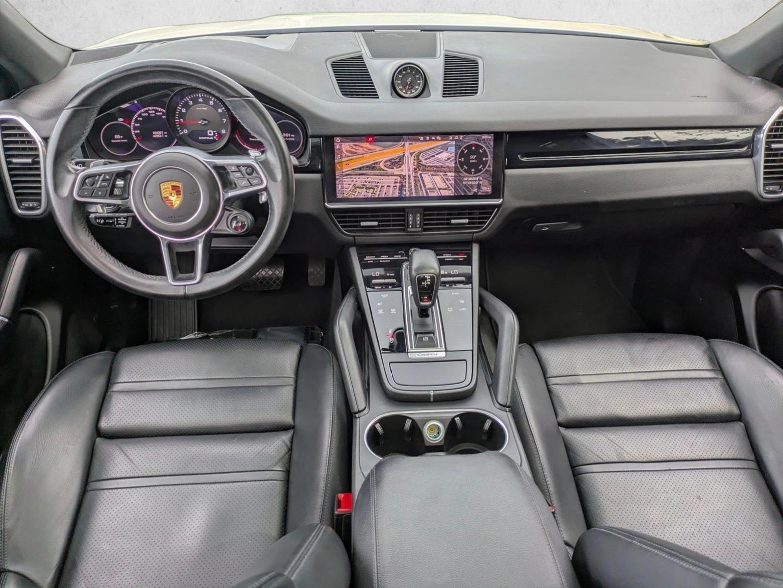 Thumbnail: 2021 Porsche Cayenne - 3