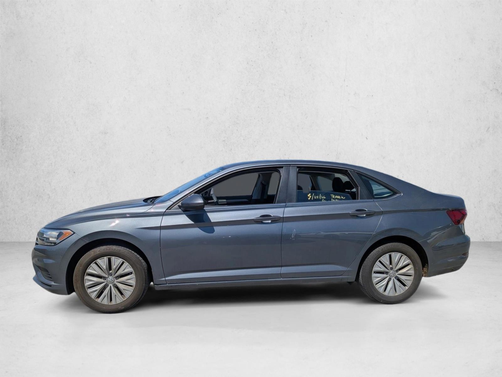 Thumbnail: 2019 Volkswagen Jetta - 2