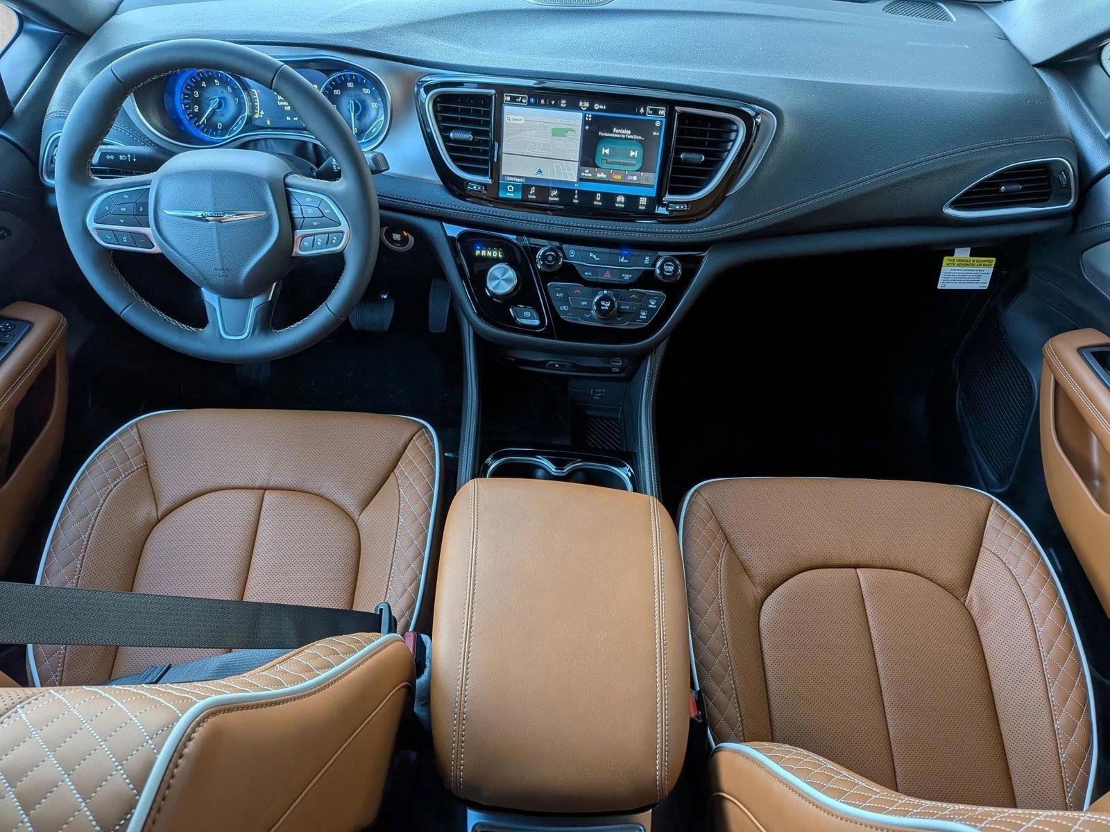 Thumbnail: 2026 Chrysler Pacifica - 4