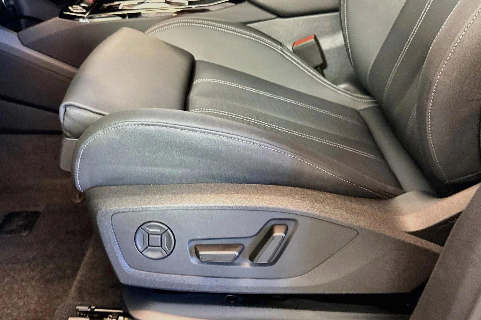 Thumbnail: 2027 Audi Q6 e-tron - 3