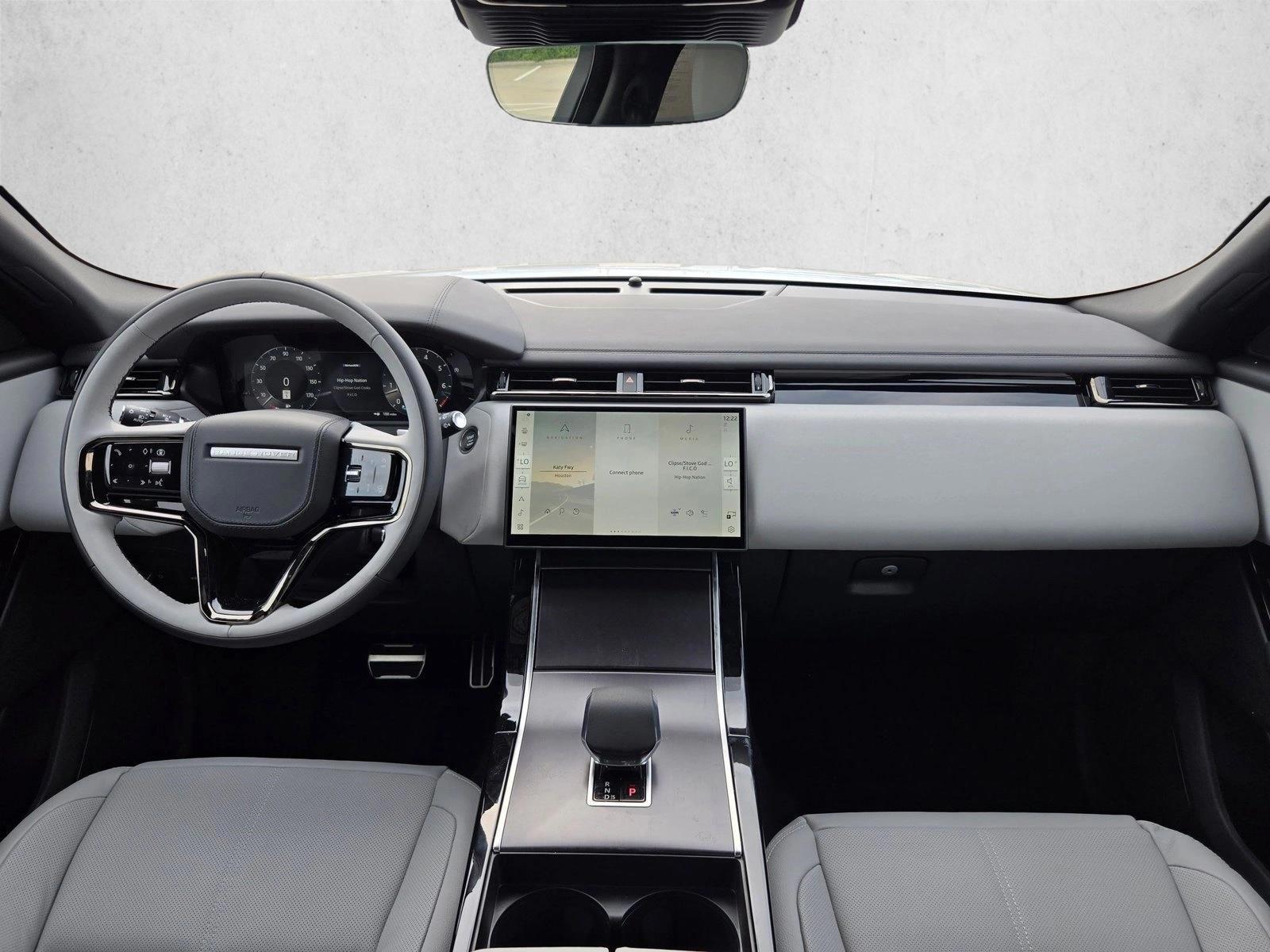 Thumbnail: 2026 Land Rover Range Rover Velar - 3