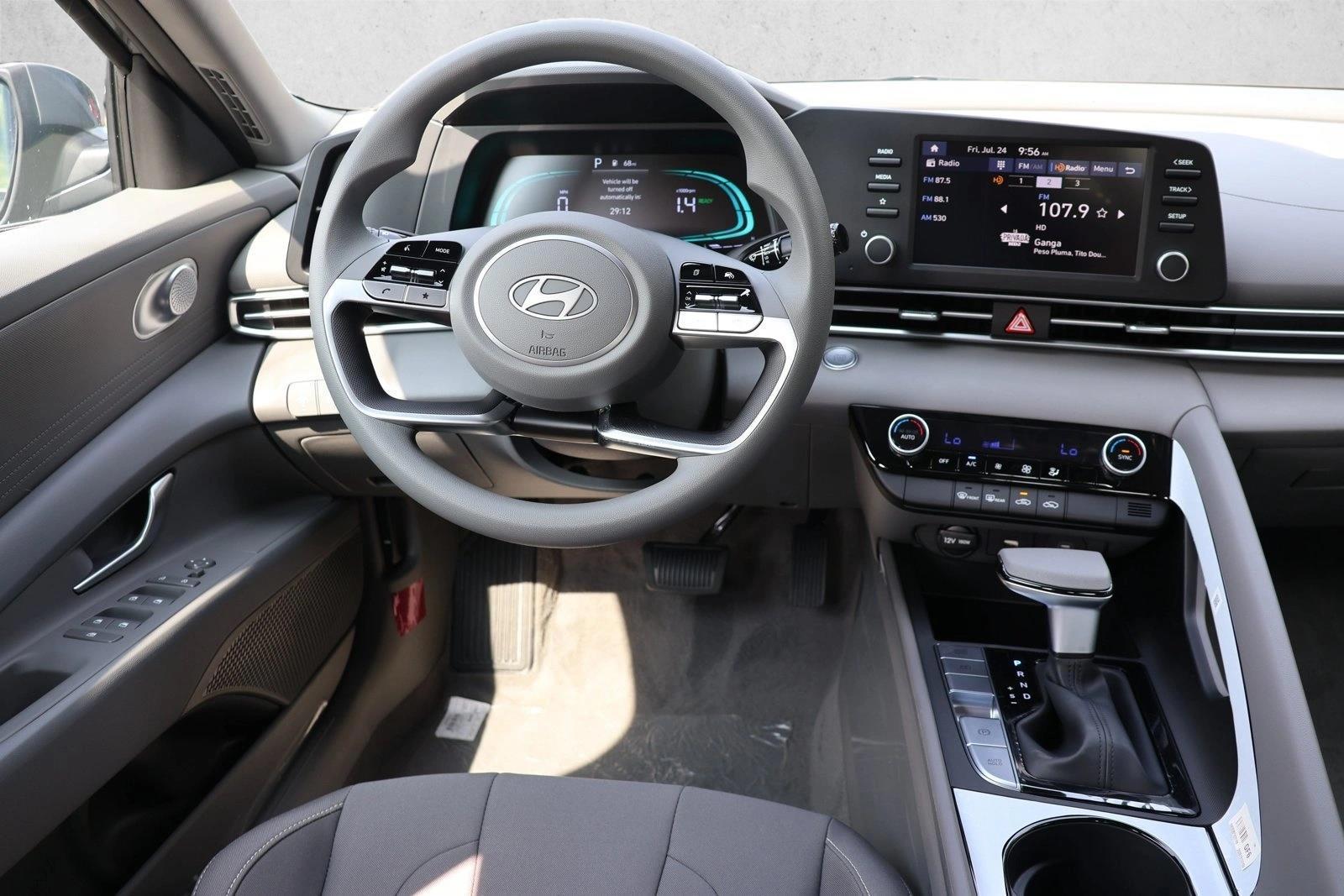 Thumbnail: 2026 Hyundai Elantra - 4