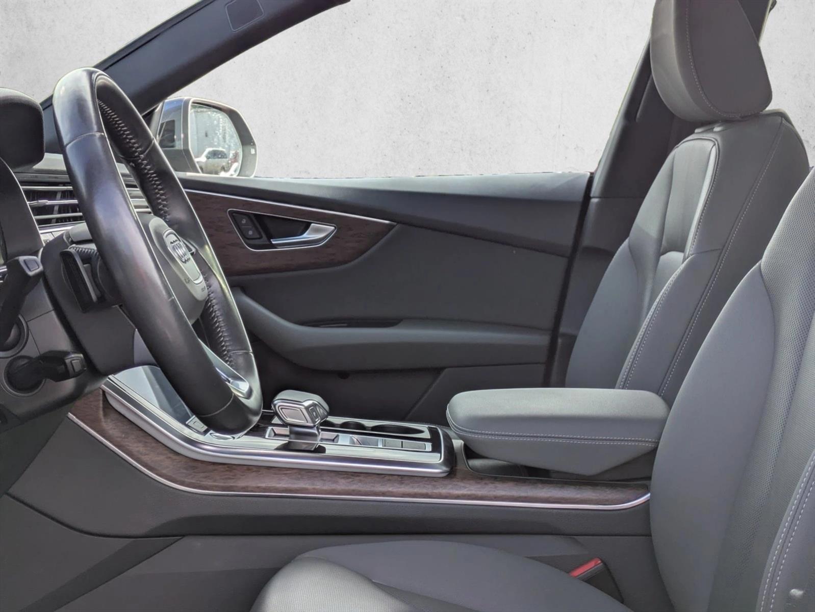 2020 Audi Q8 Premium Plus - Photo 18