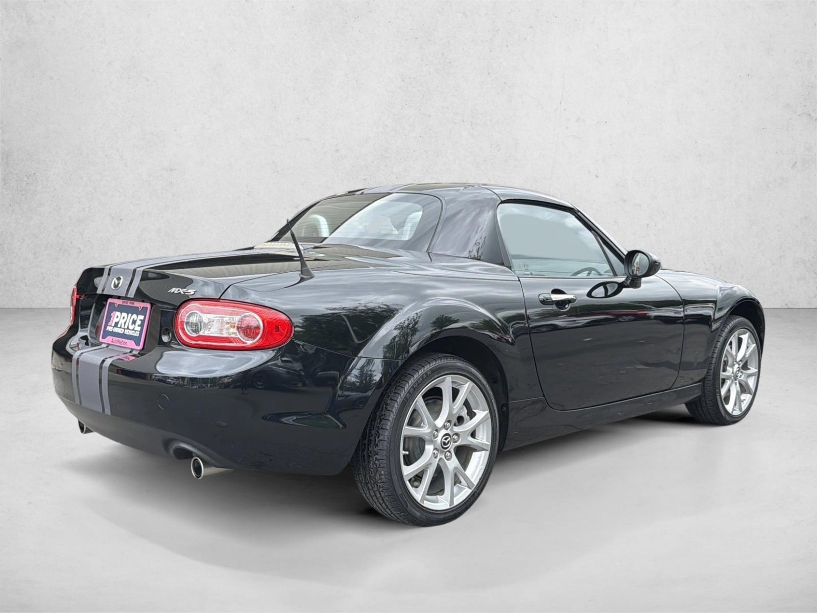 Thumbnail: 2015 Mazda MX-5 Miata - 2
